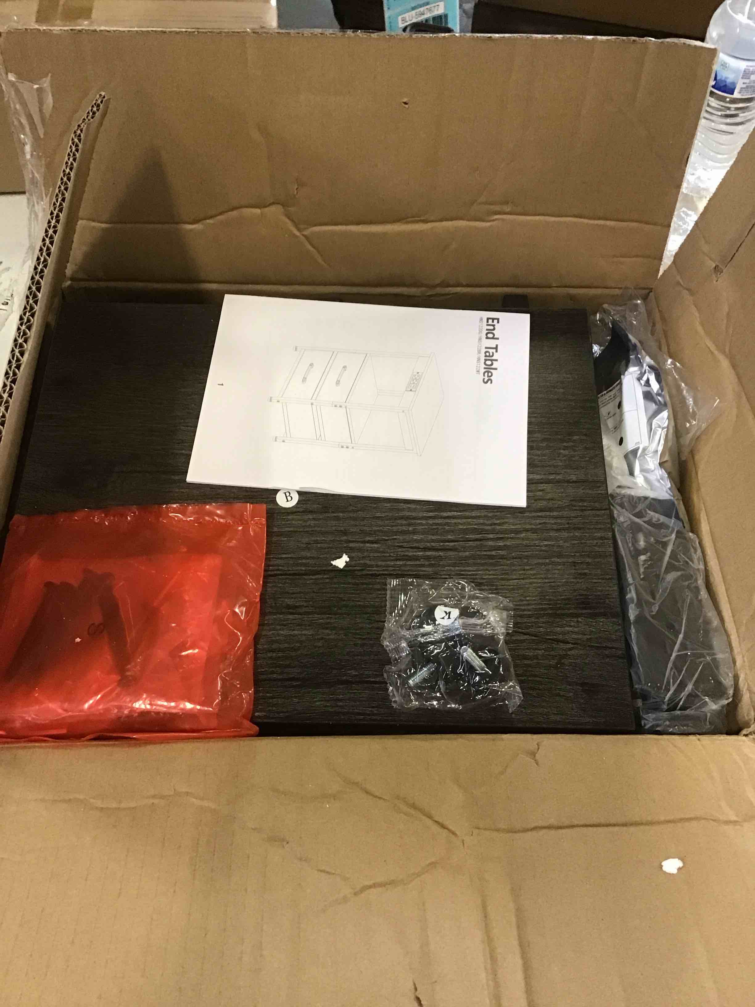 https://s3.amazonaws.com/lotting-images-prod/bidfta/BLU5947695_1708097446774.jpeg