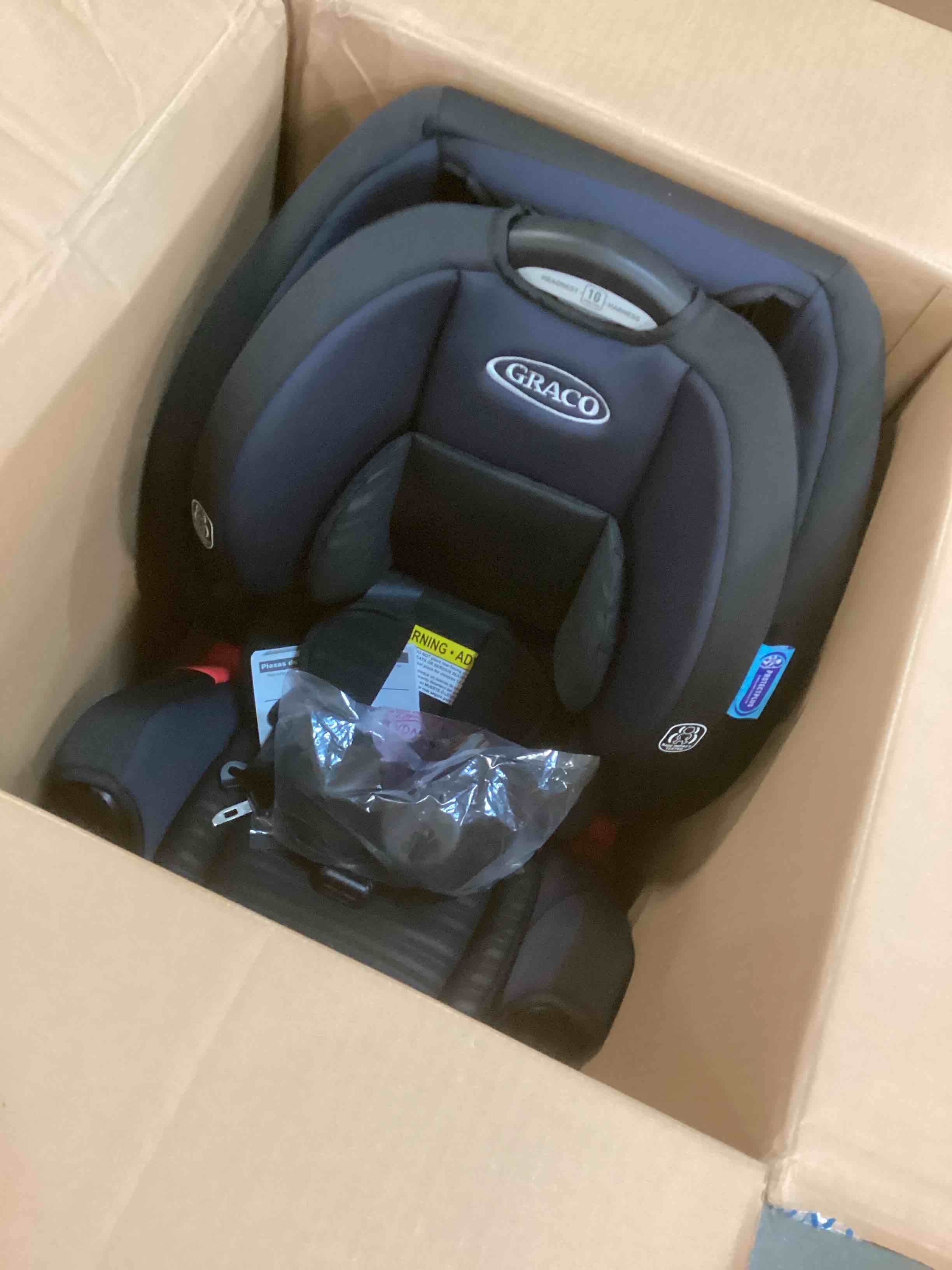 https://s3.amazonaws.com/lotting-images-prod/bidfta/BLU5960342_1708010702230.jpeg