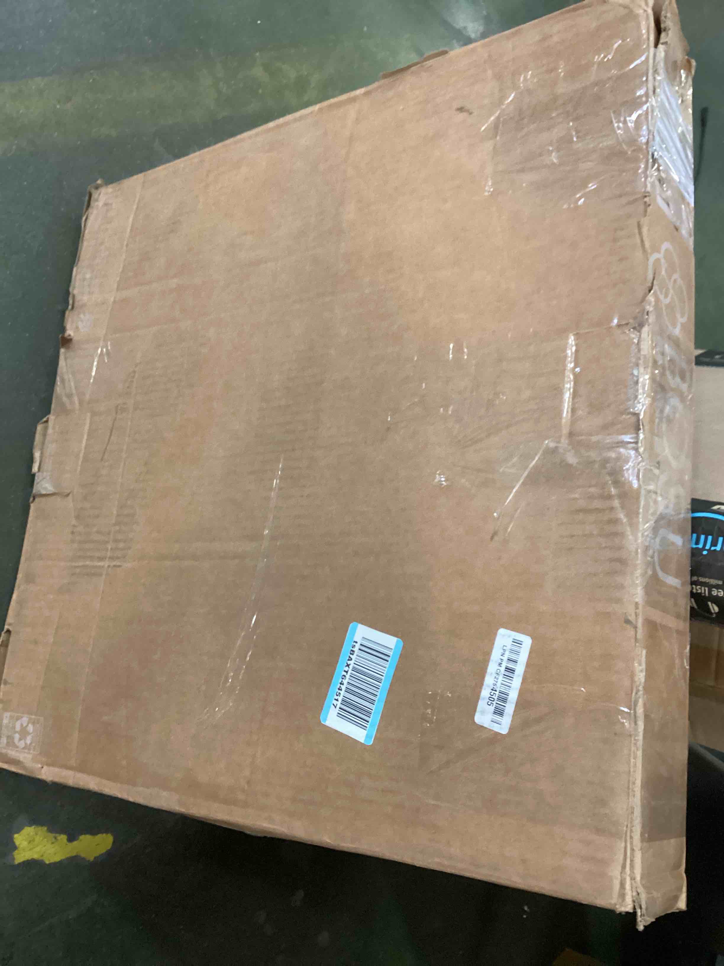 https://s3.amazonaws.com/lotting-images-prod/bidfta/BLU5960566_1708101379909.jpeg