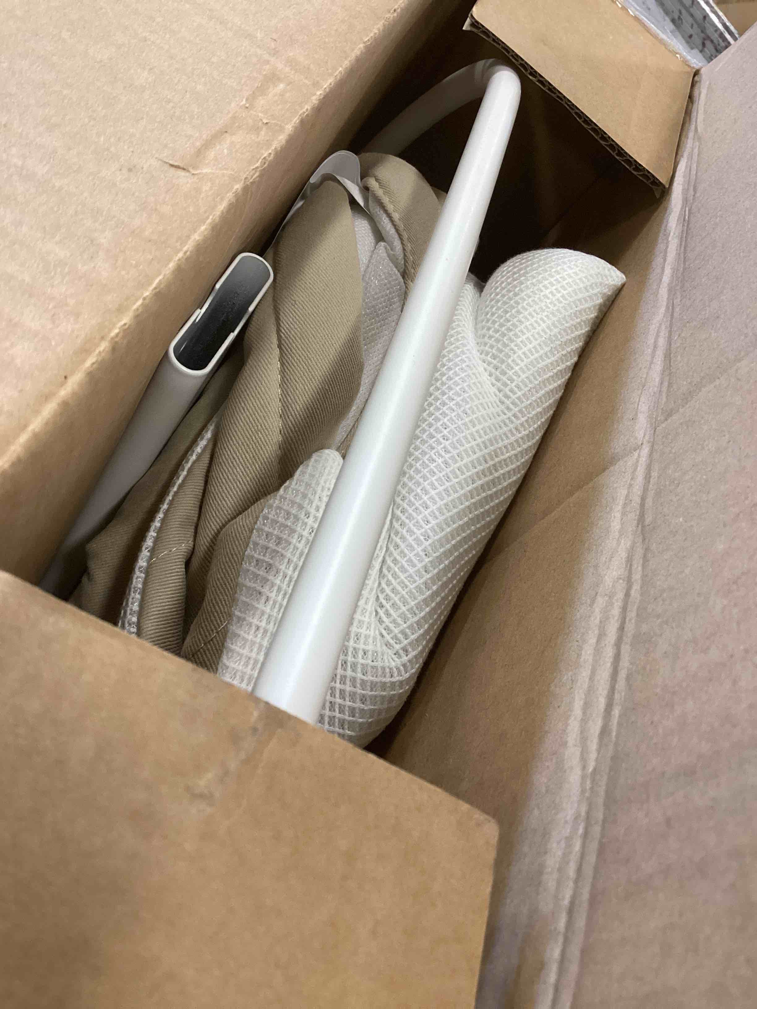 https://s3.amazonaws.com/lotting-images-prod/bidfta/BLU5961935_1707937444732.jpeg