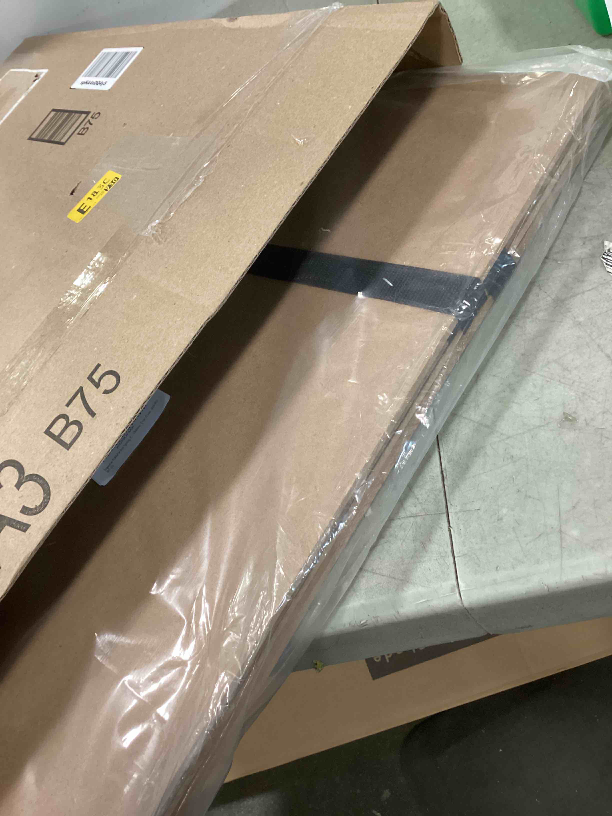 https://s3.amazonaws.com/lotting-images-prod/bidfta/BLU5961964_1707943167852.jpeg