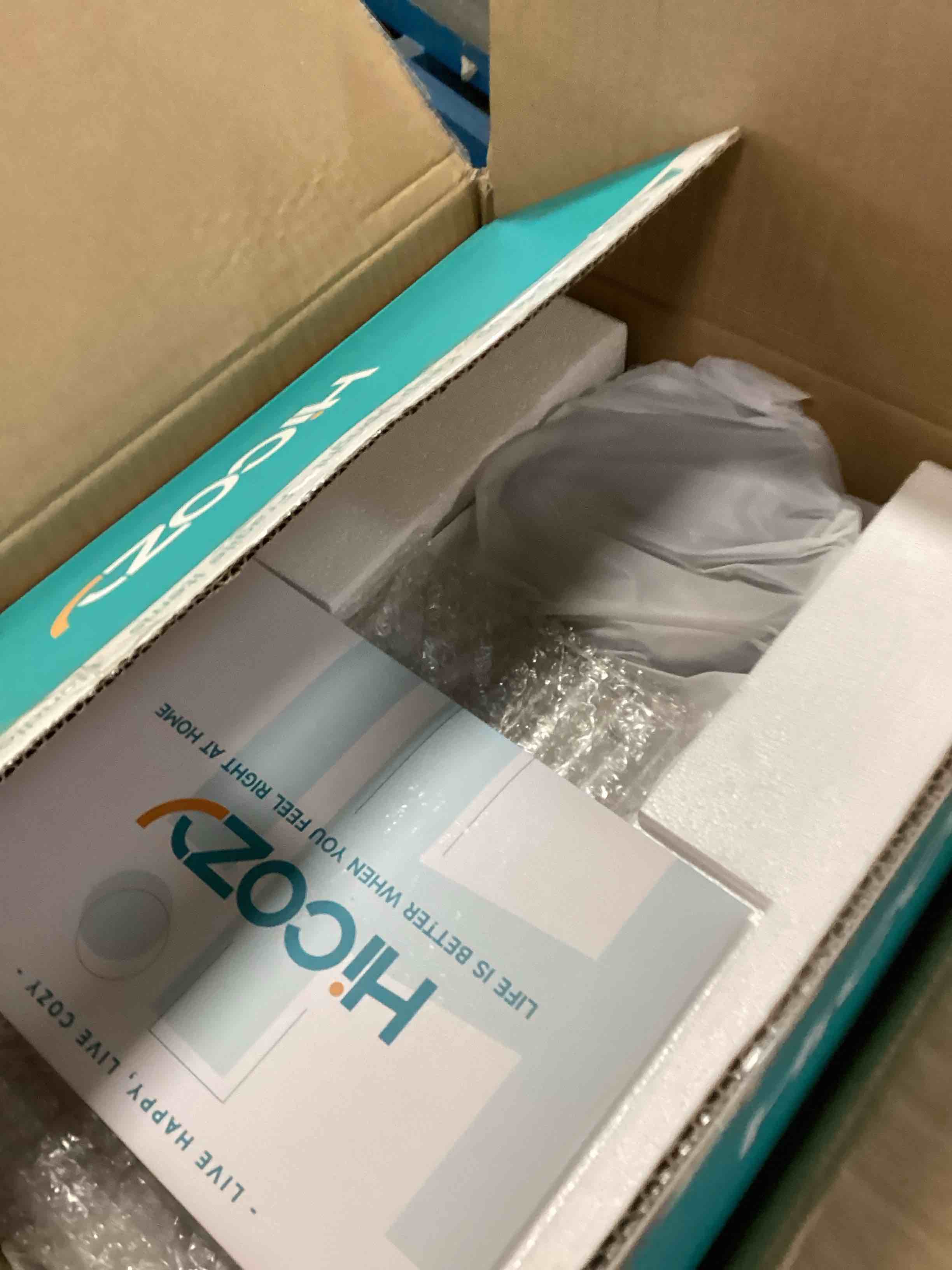 https://s3.amazonaws.com/lotting-images-prod/bidfta/BLU5962600_1708274915051.jpeg