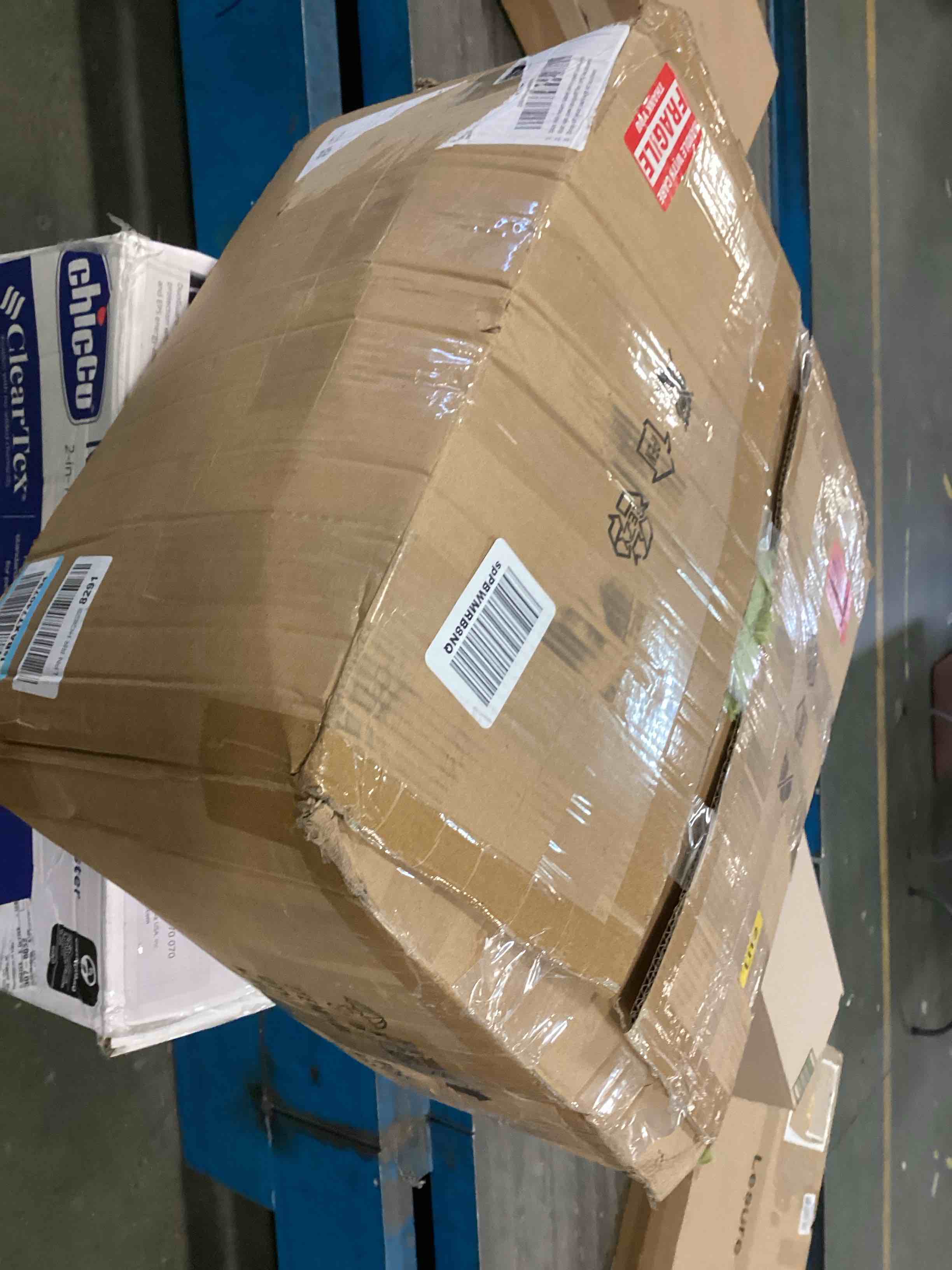 https://s3.amazonaws.com/lotting-images-prod/bidfta/BLU5962616_1708276167296.jpeg