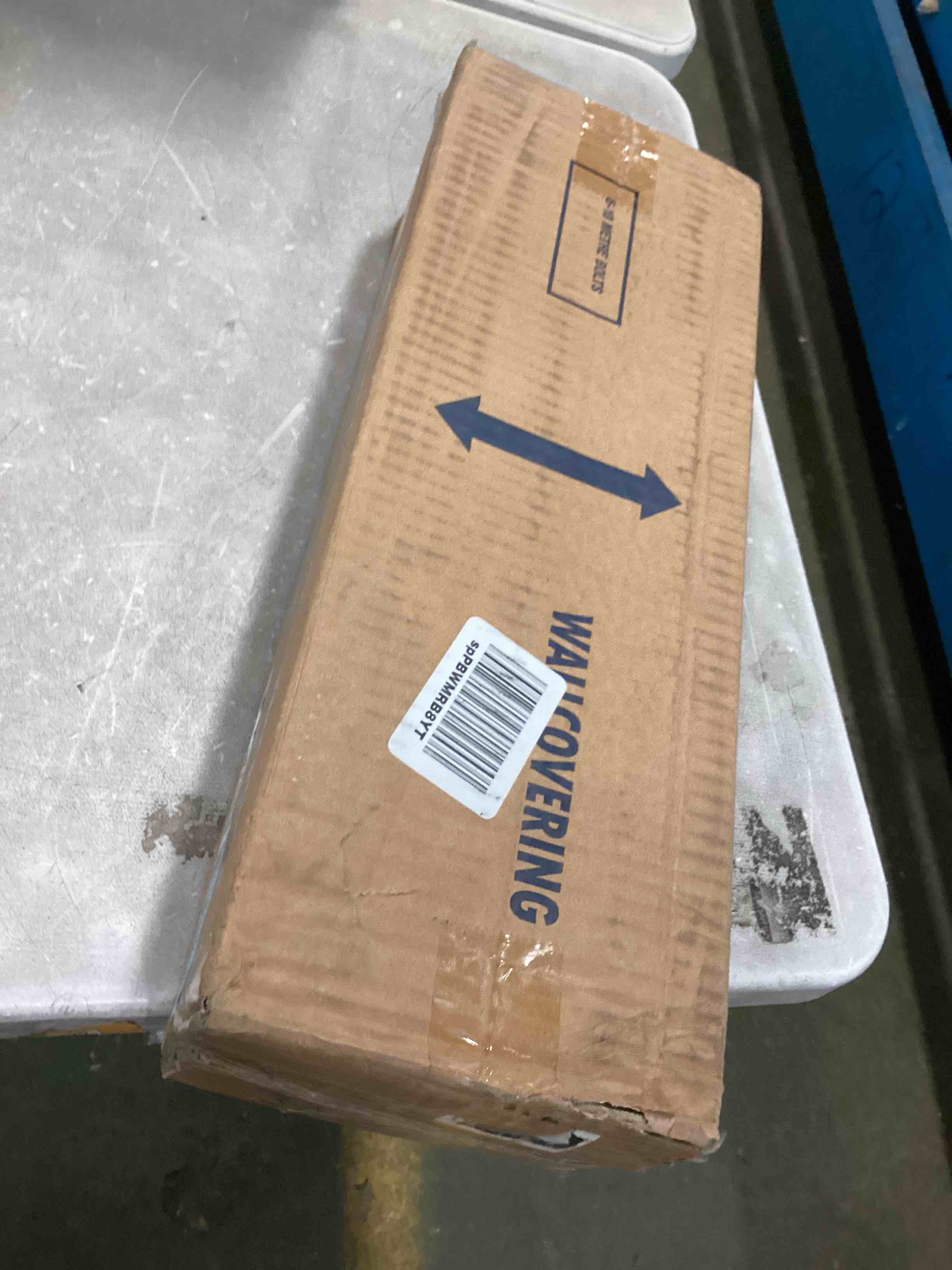 https://s3.amazonaws.com/lotting-images-prod/bidfta/BLU5962682_1708282924182.jpeg