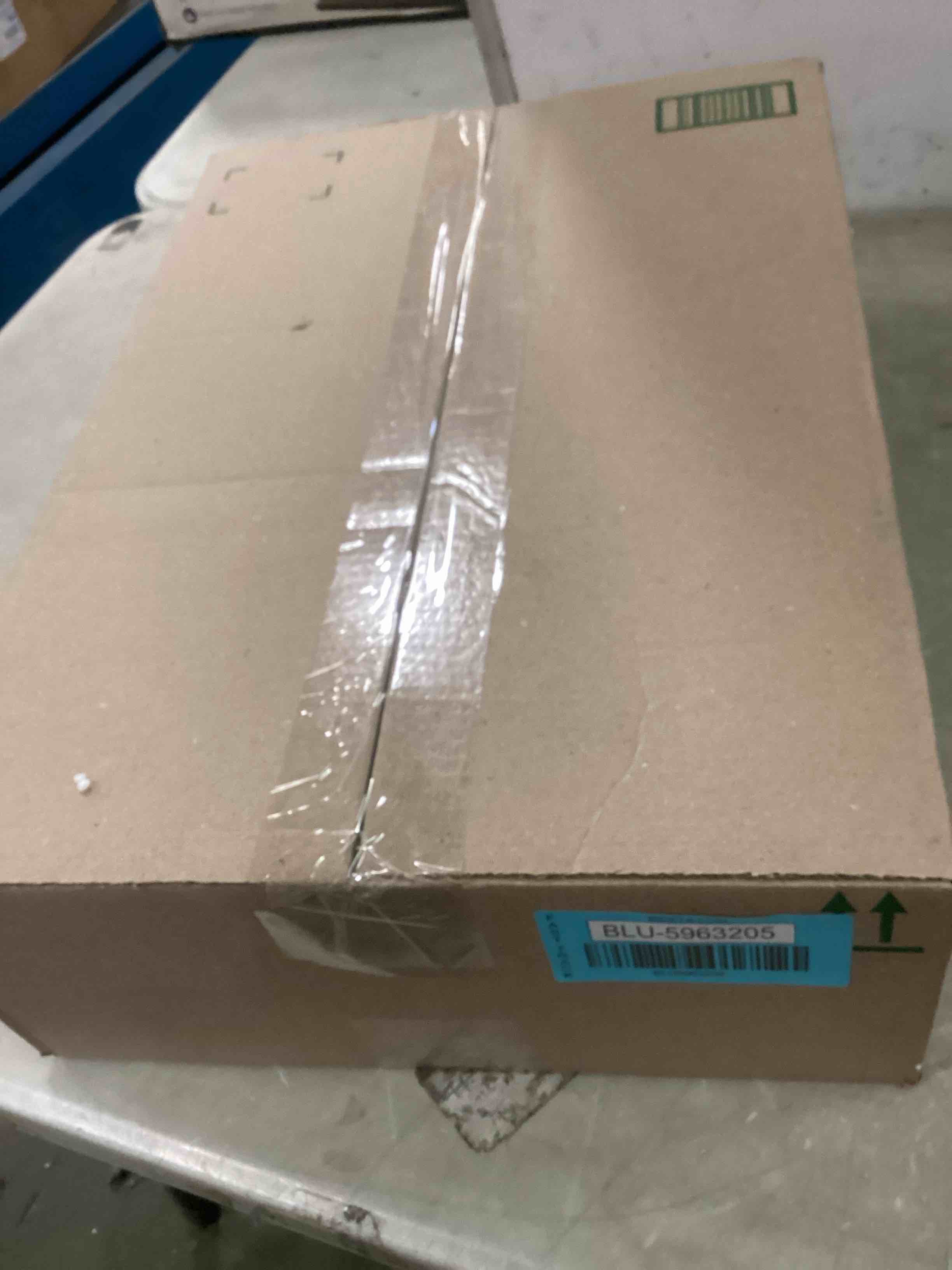 https://s3.amazonaws.com/lotting-images-prod/bidfta/BLU5963205_1709134813310.jpeg