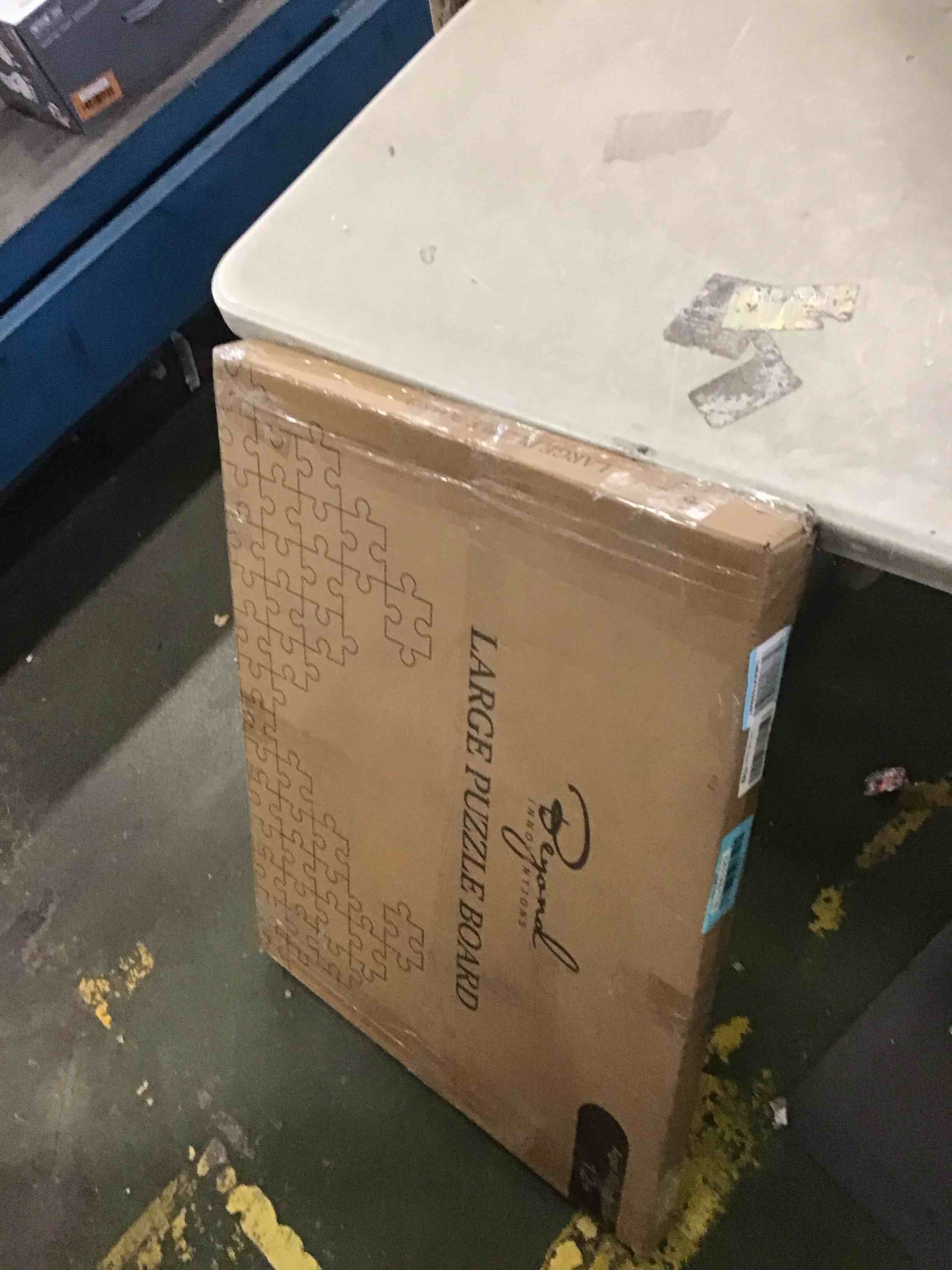 https://s3.amazonaws.com/lotting-images-prod/bidfta/BLU5963382_1709233886453.jpeg