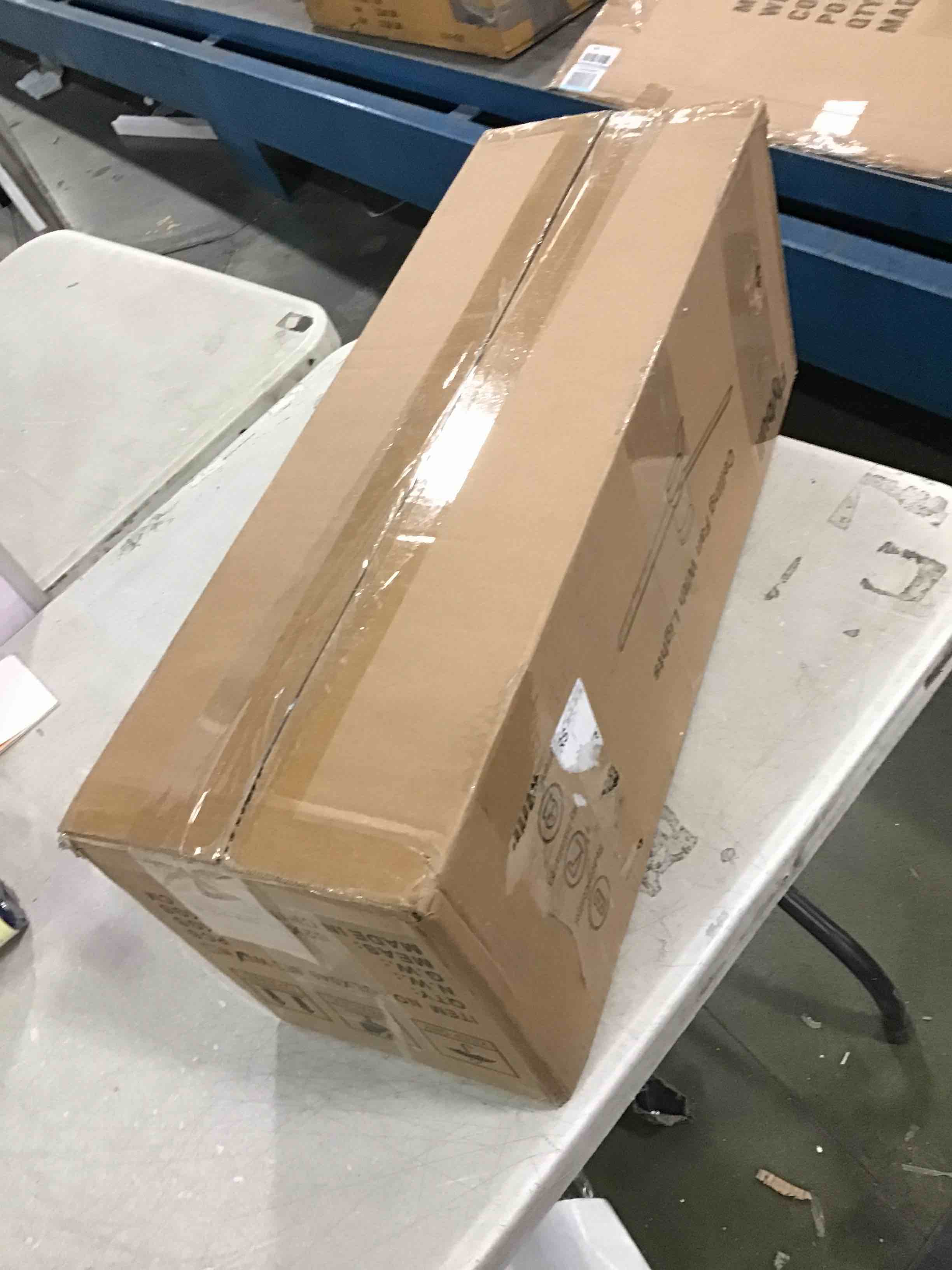 https://s3.amazonaws.com/lotting-images-prod/bidfta/BLU5963649_1709322109217.jpeg