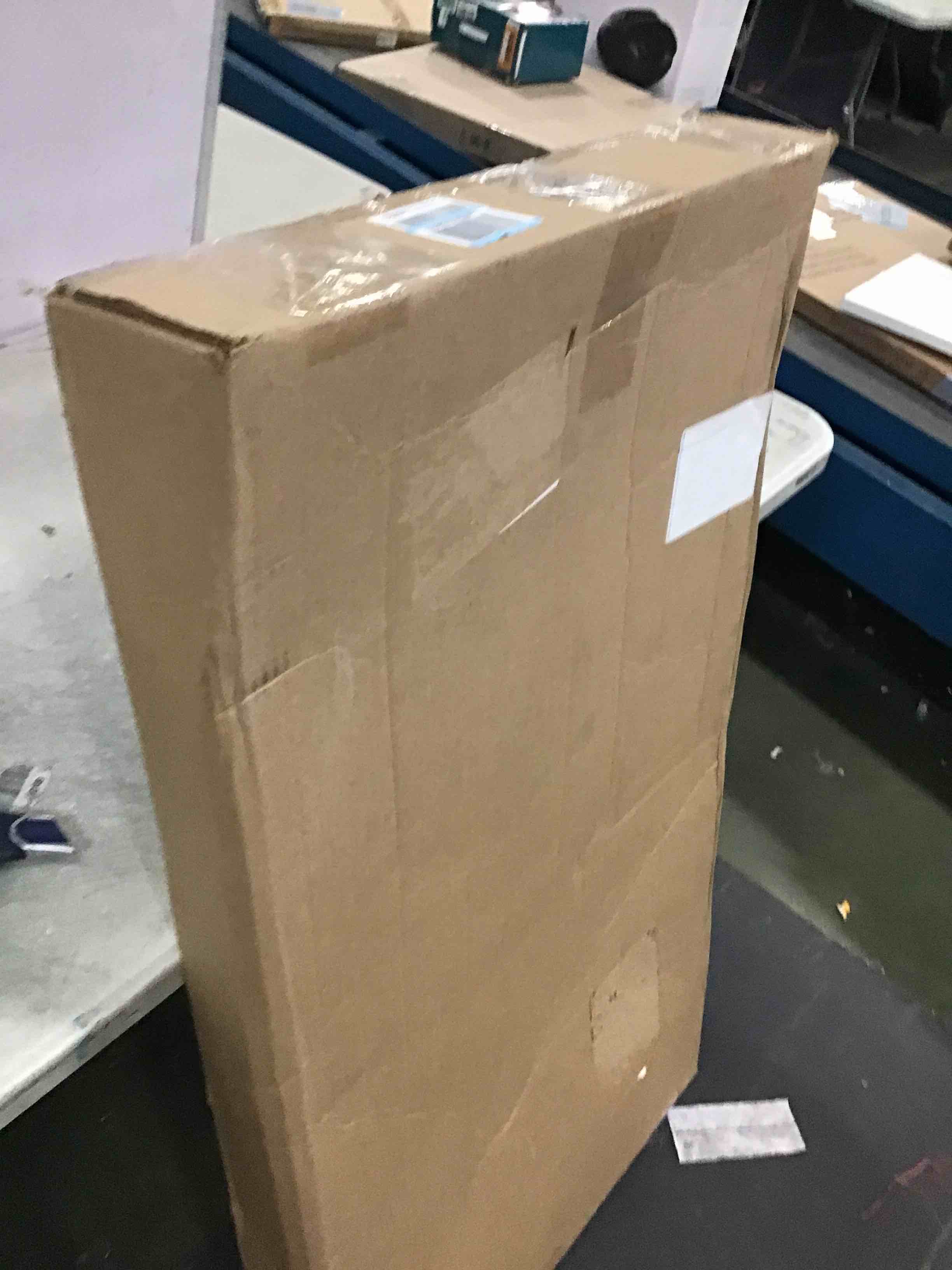 https://s3.amazonaws.com/lotting-images-prod/bidfta/BLU5963668_1709325520905.jpeg