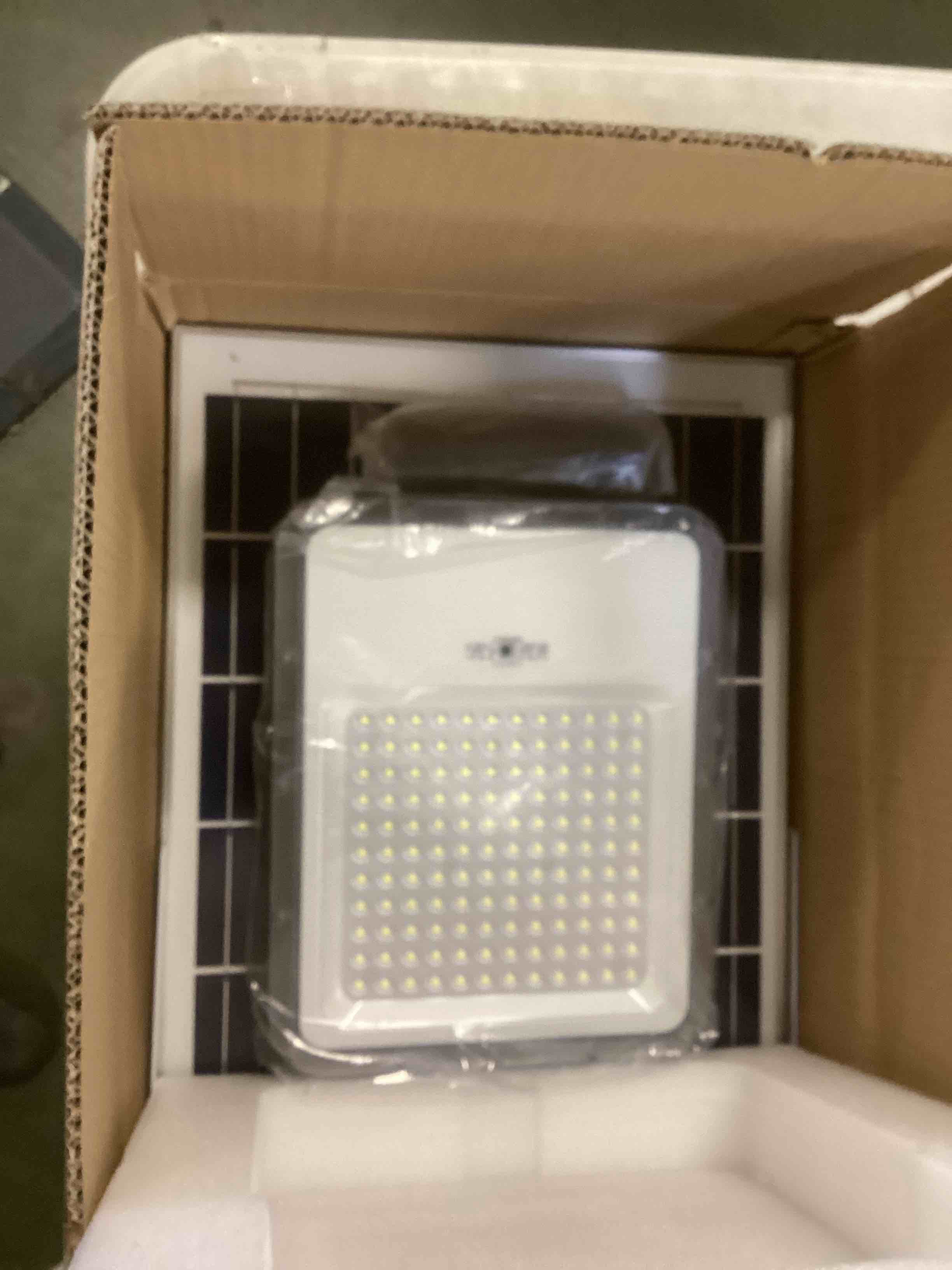 https://s3.amazonaws.com/lotting-images-prod/bidfta/BLU5963899_1709573767541.jpeg