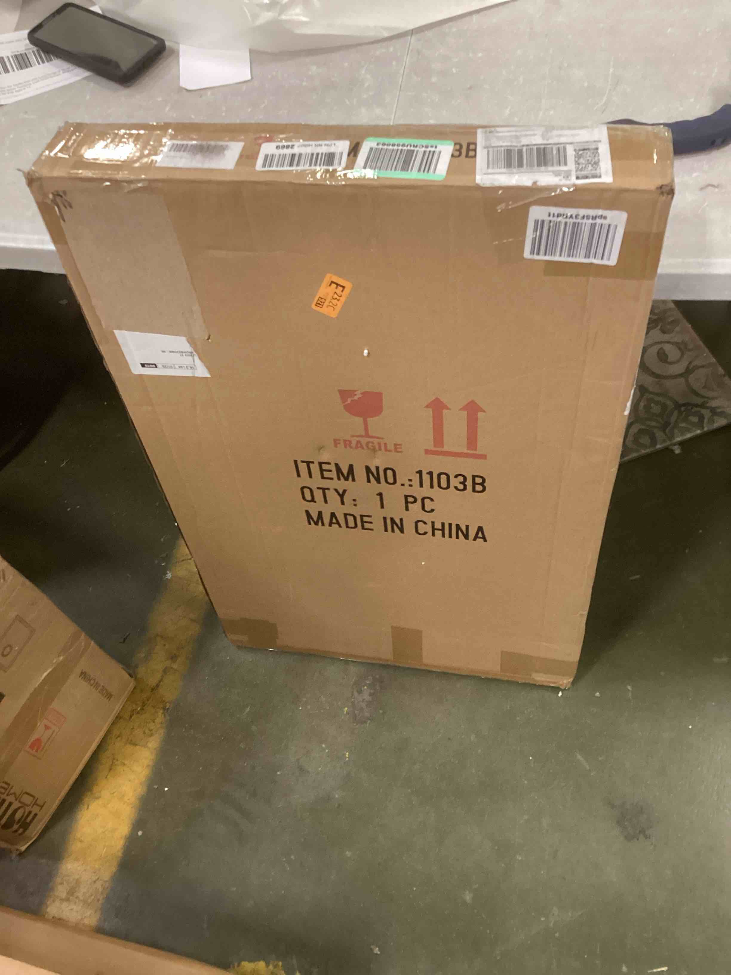 https://s3.amazonaws.com/lotting-images-prod/bidfta/BLU5964068_1709643887173.jpeg