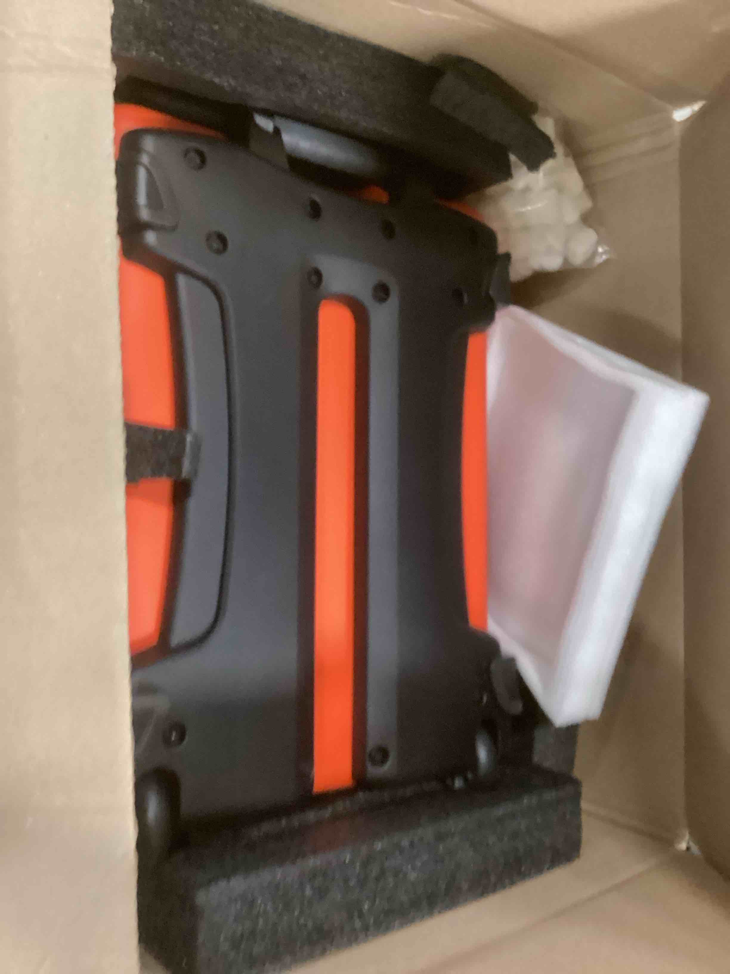 https://s3.amazonaws.com/lotting-images-prod/bidfta/BLU5964209_1709659425276.jpeg