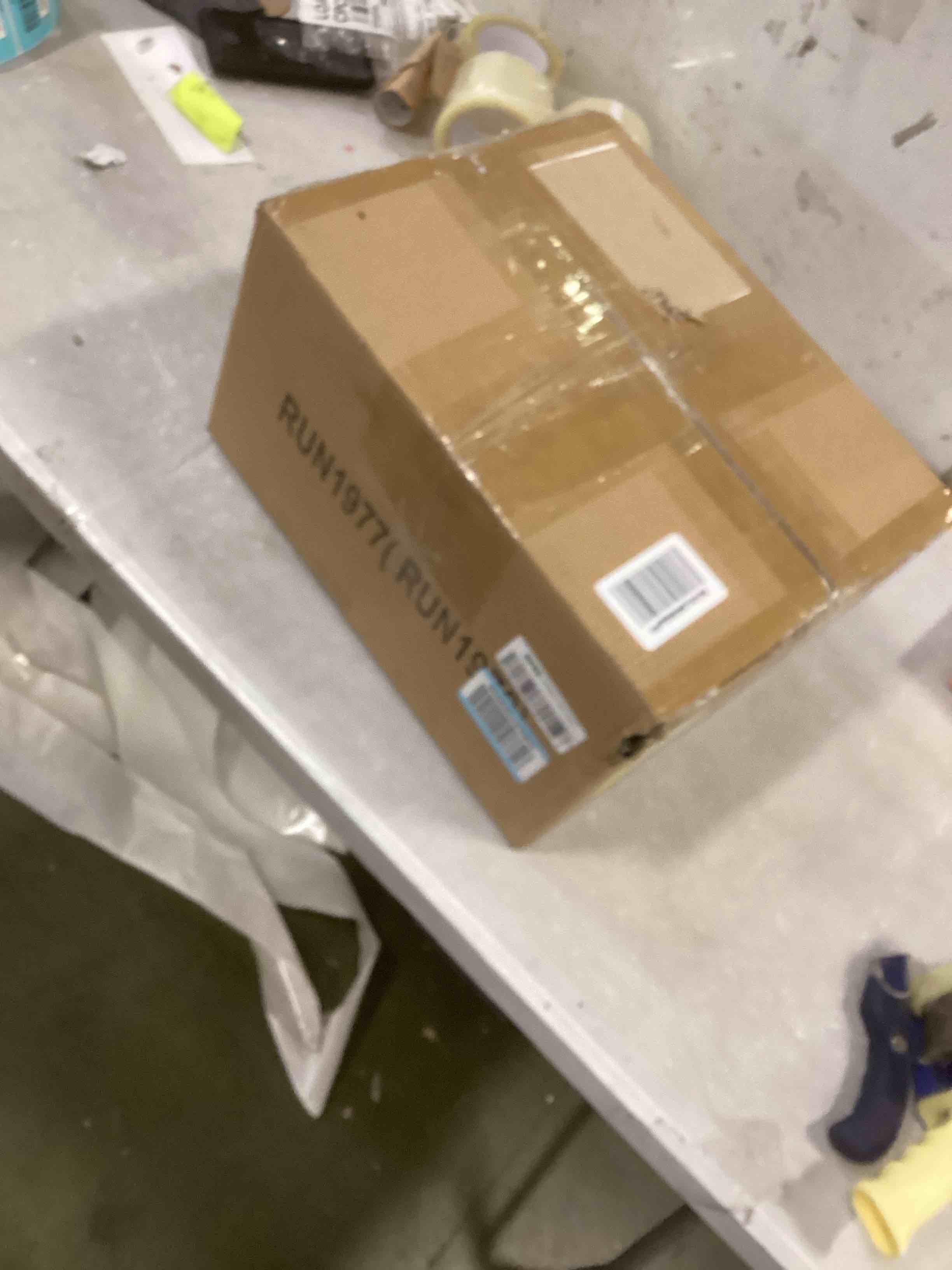 https://s3.amazonaws.com/lotting-images-prod/bidfta/BLU5964305_1709672077653.jpeg
