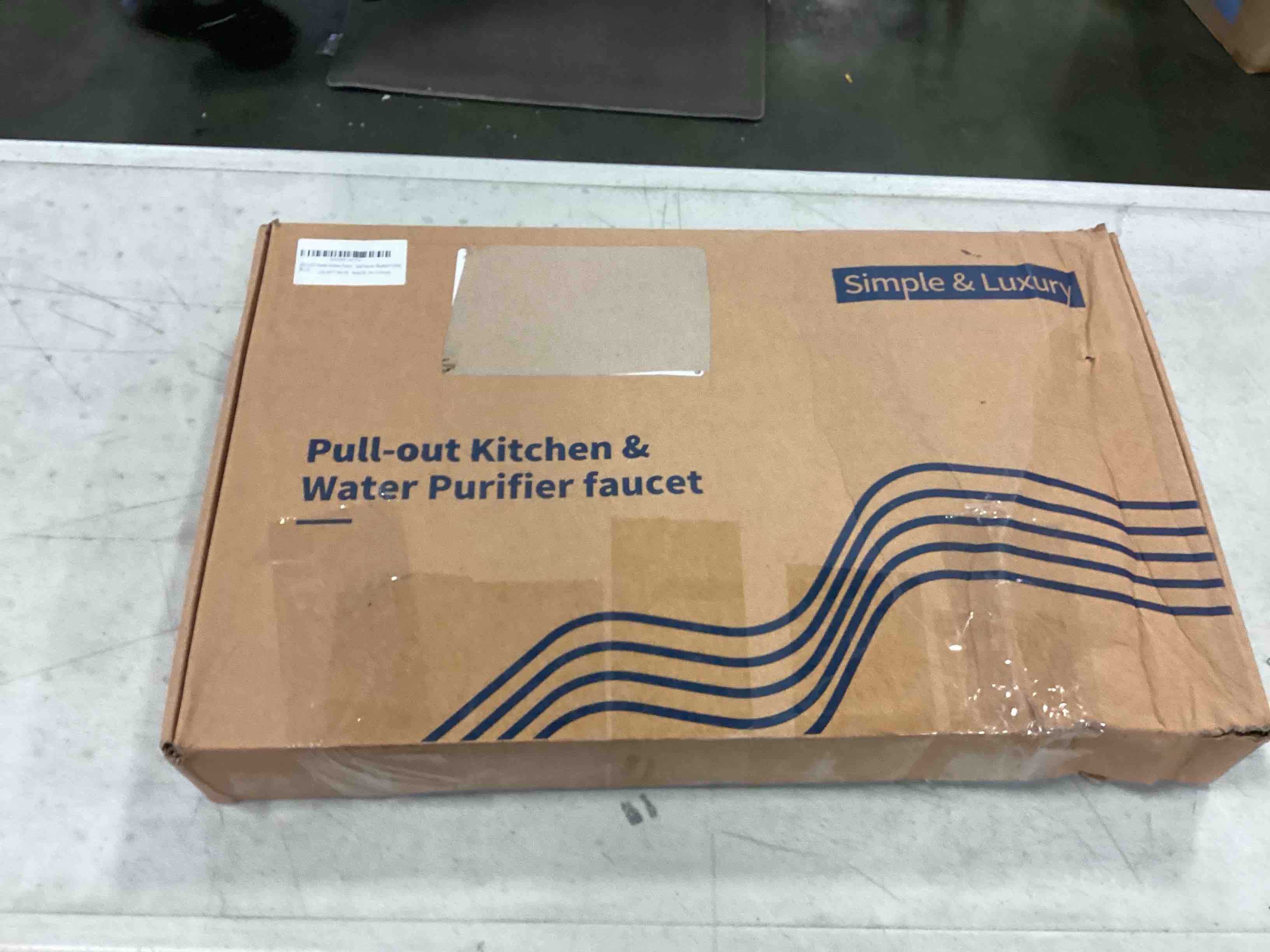 https://s3.amazonaws.com/lotting-images-prod/bidfta/BLU5964498_1708713691493.jpeg