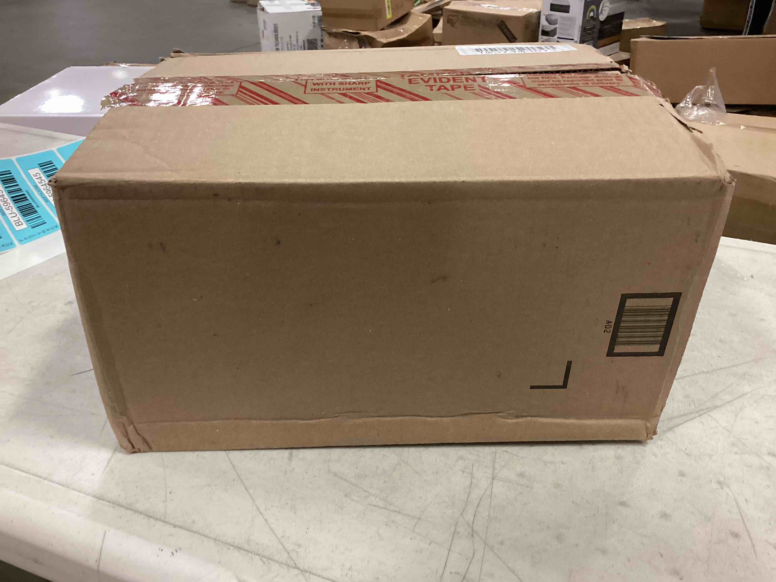 https://s3.amazonaws.com/lotting-images-prod/bidfta/BLU5964544_1708781199419.jpeg