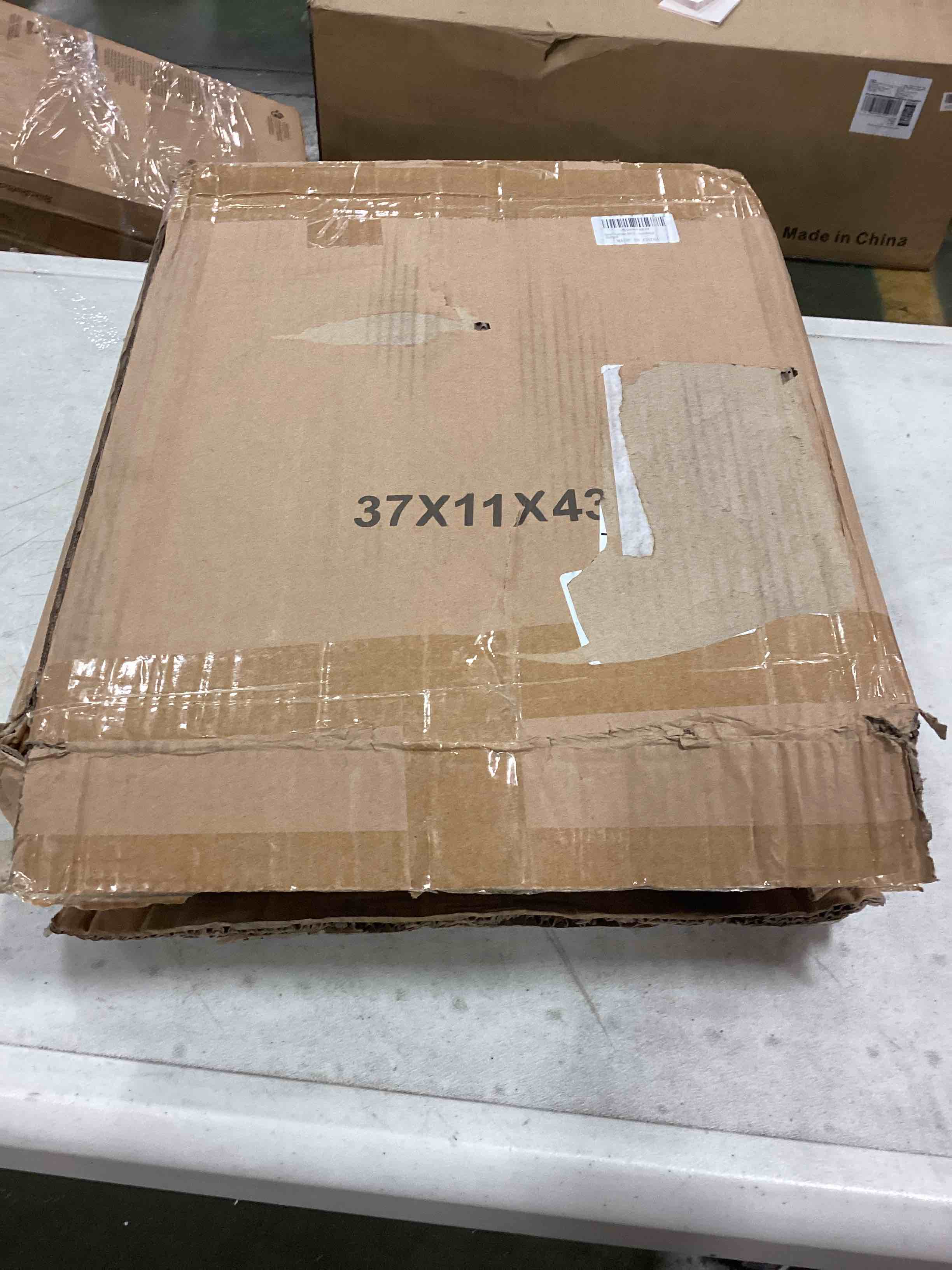 https://s3.amazonaws.com/lotting-images-prod/bidfta/BLU5964546_1708781303626.jpeg