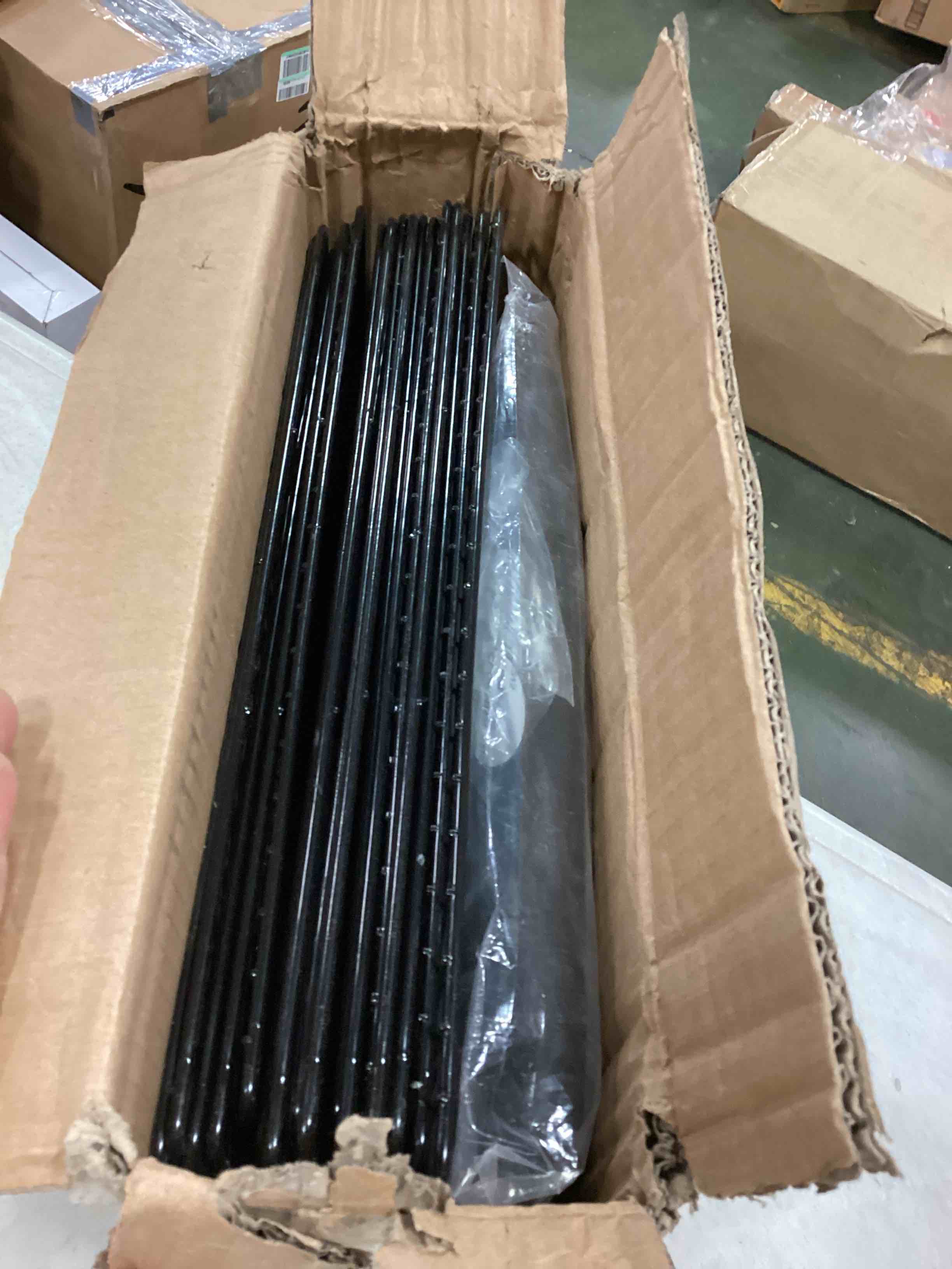 https://s3.amazonaws.com/lotting-images-prod/bidfta/BLU5964546_1708781313259.jpeg