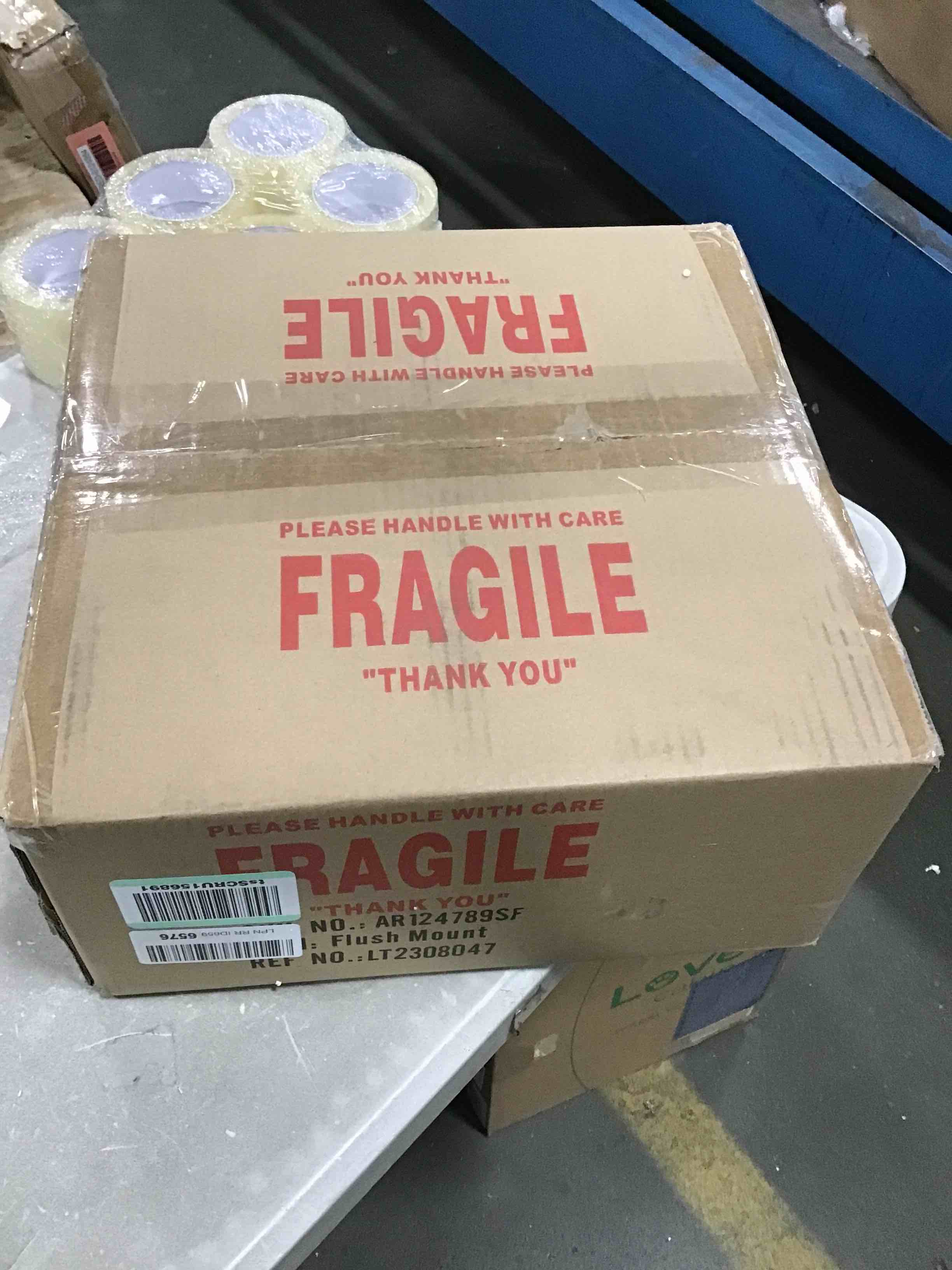 https://s3.amazonaws.com/lotting-images-prod/bidfta/BLU5965365_1710763686977.jpeg