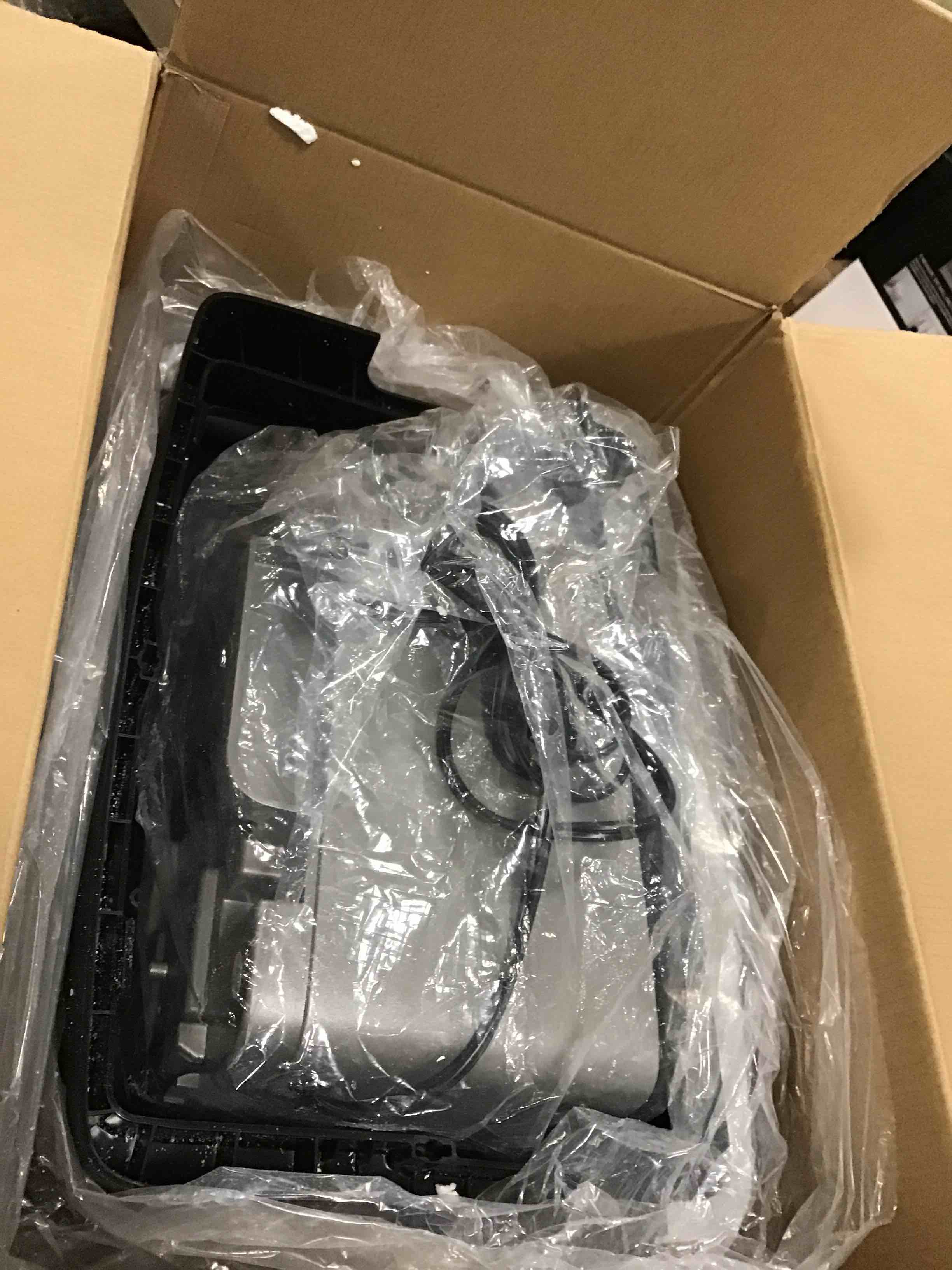 https://s3.amazonaws.com/lotting-images-prod/bidfta/BLU5965373_1710765699514.jpeg