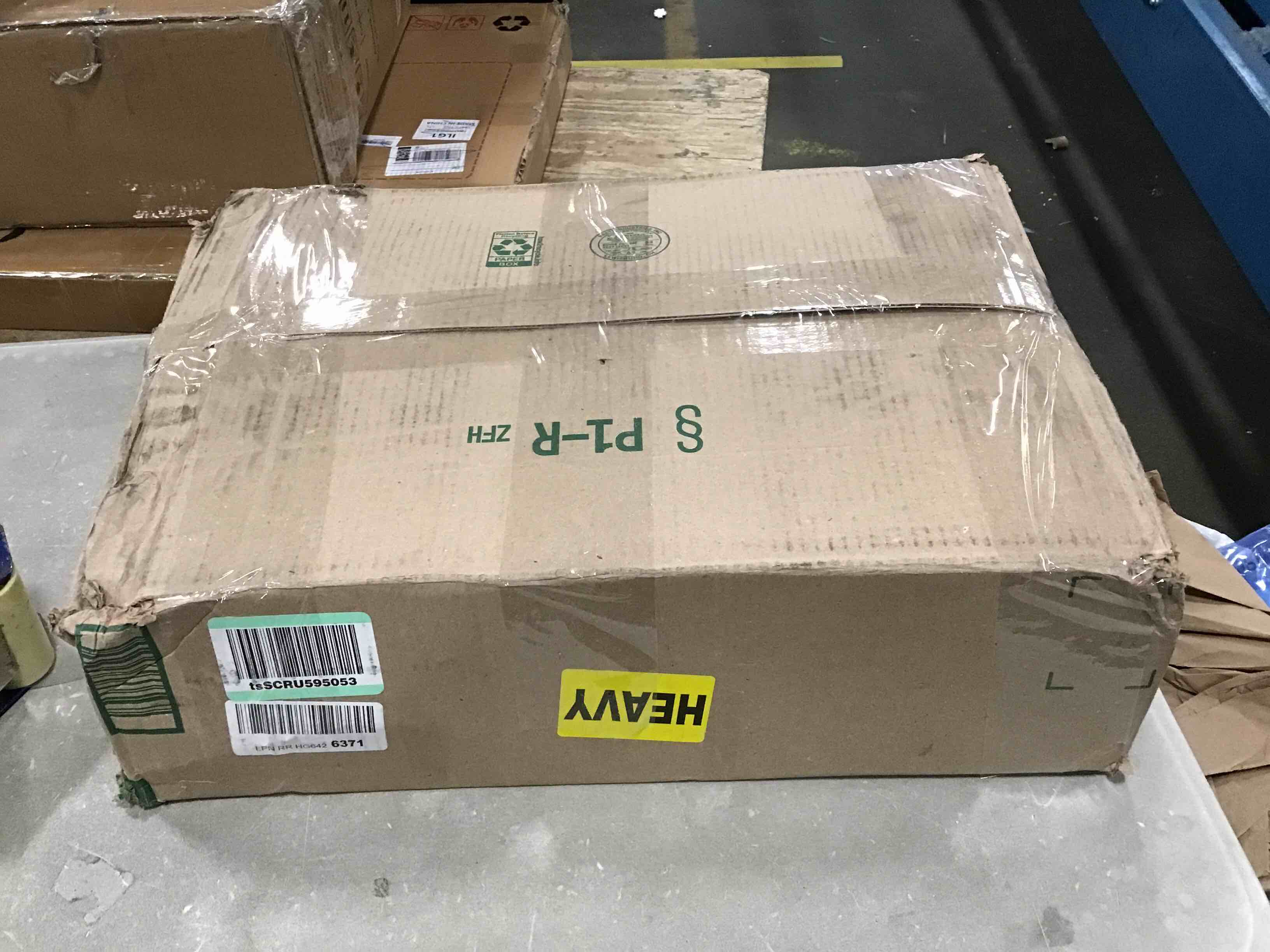 https://s3.amazonaws.com/lotting-images-prod/bidfta/BLU5965439_1710783317658.jpeg