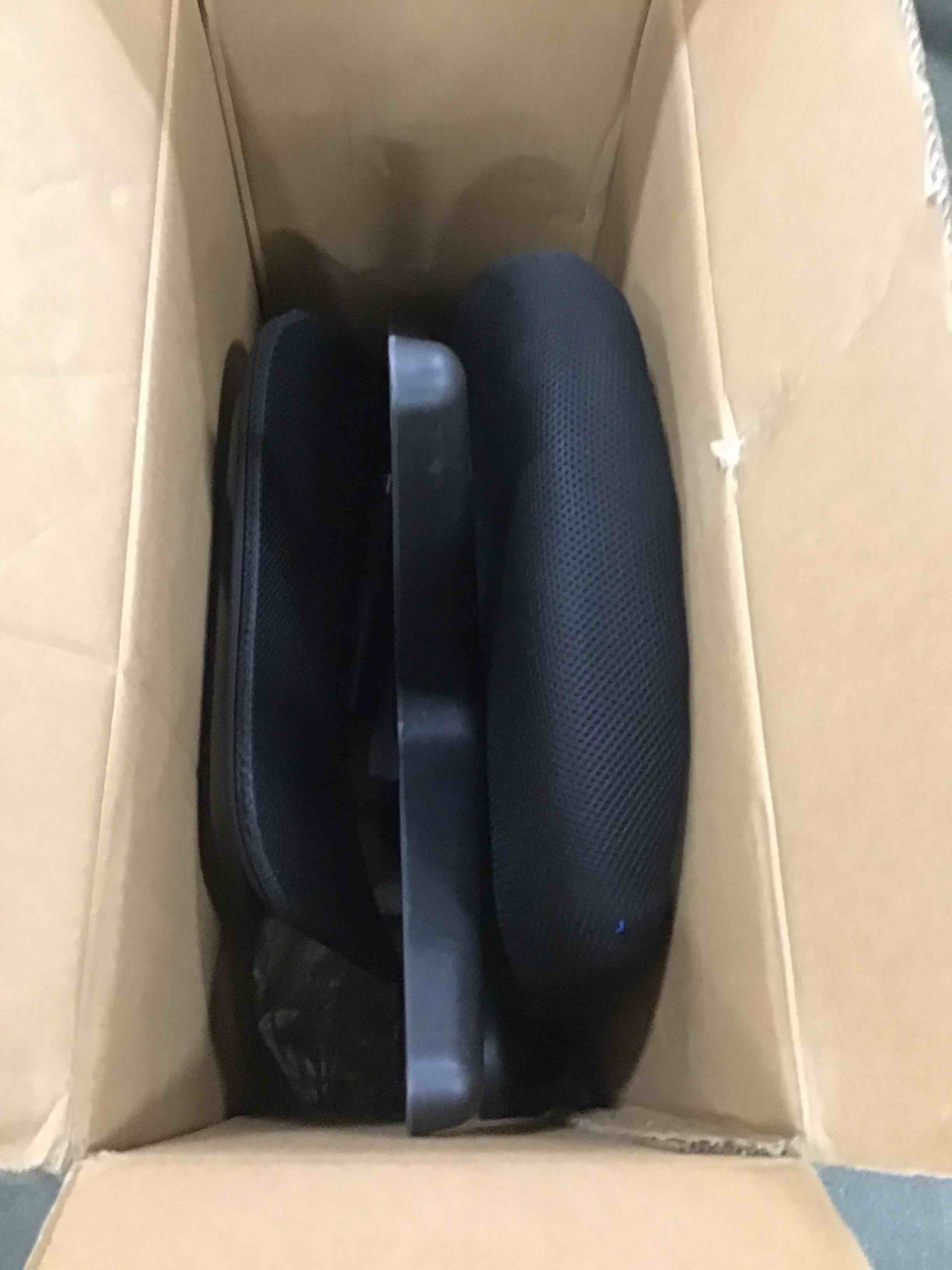 https://s3.amazonaws.com/lotting-images-prod/bidfta/BLU5965534_1710854132783.jpeg