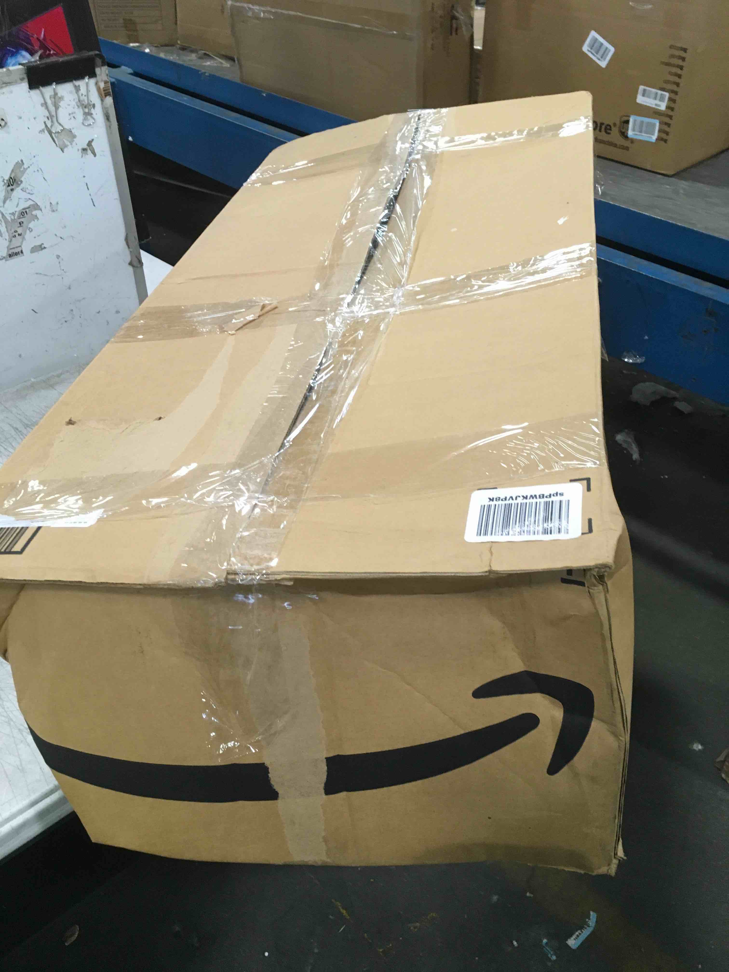 https://s3.amazonaws.com/lotting-images-prod/bidfta/BLU5965679_1710940419047.jpeg