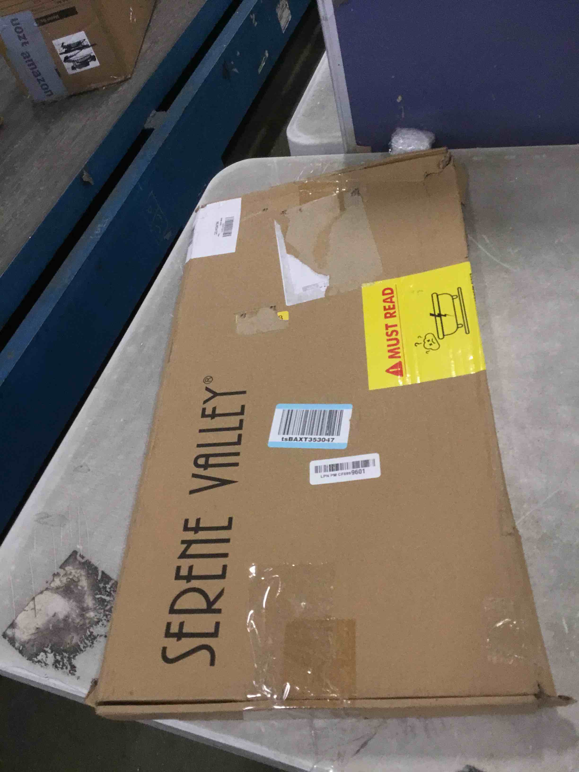 https://s3.amazonaws.com/lotting-images-prod/bidfta/BLU5965906_1711037087572.jpeg
