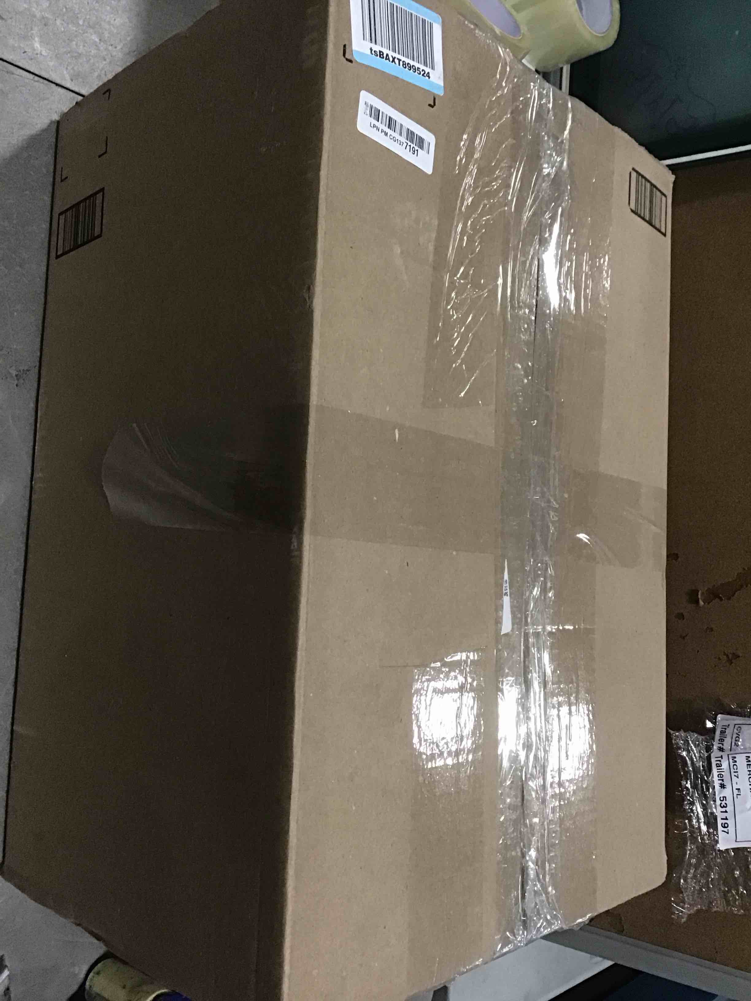https://s3.amazonaws.com/lotting-images-prod/bidfta/BLU5967753_1708014780488.jpeg