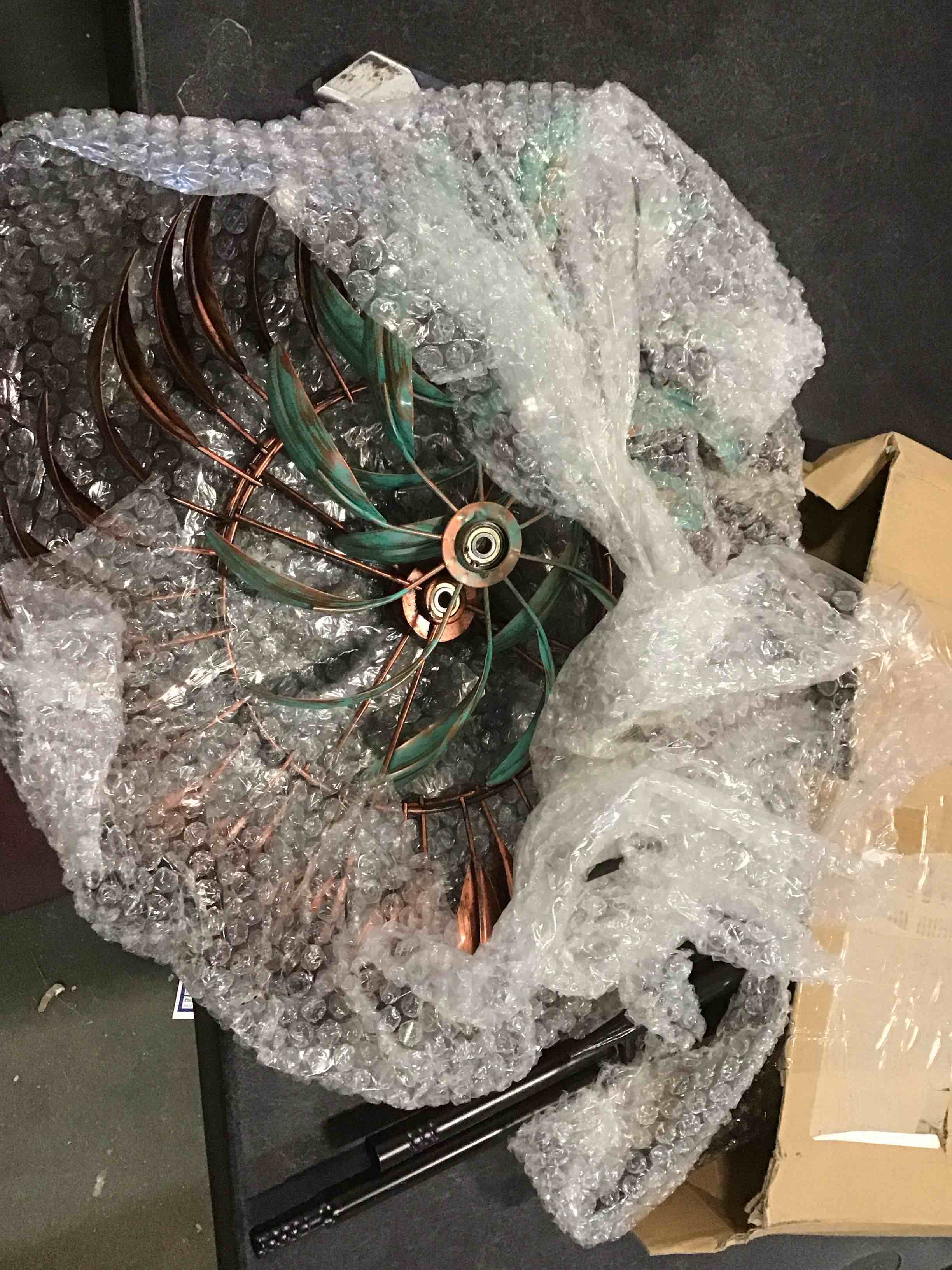 https://s3.amazonaws.com/lotting-images-prod/bidfta/BLU5968831_1708376926730.jpeg