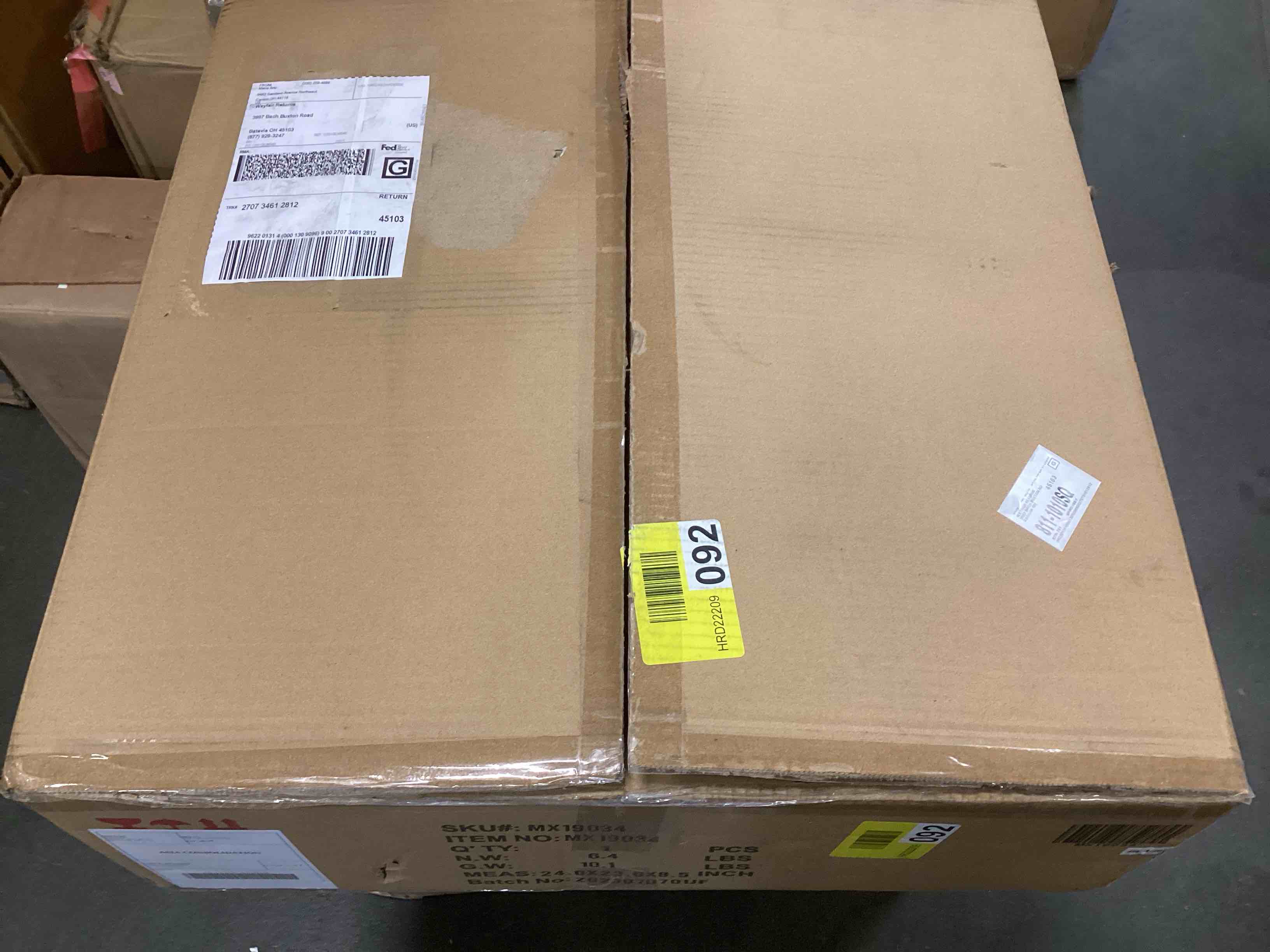 https://s3.amazonaws.com/lotting-images-prod/bidfta/BLU5969297_1708710292552.jpeg