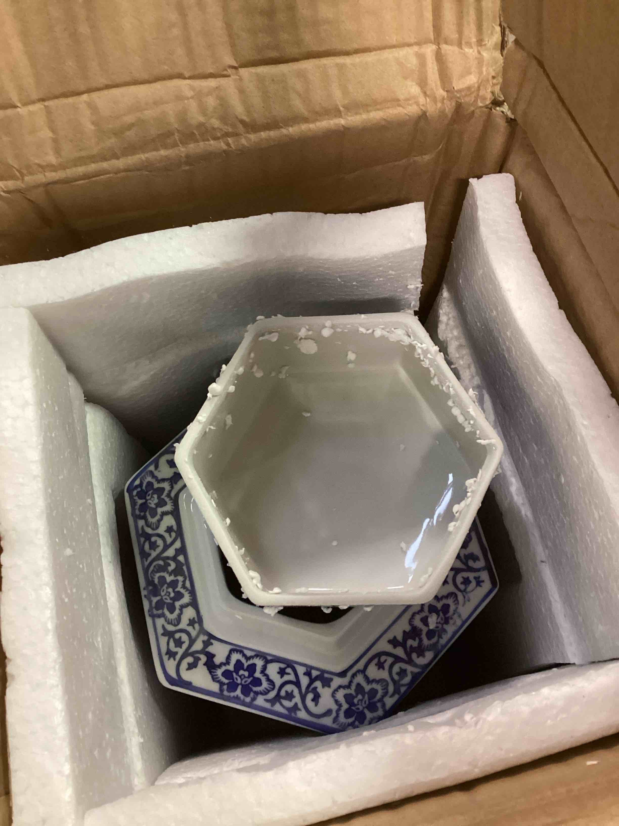 https://s3.amazonaws.com/lotting-images-prod/bidfta/BLU5969341_1708782681327.jpeg