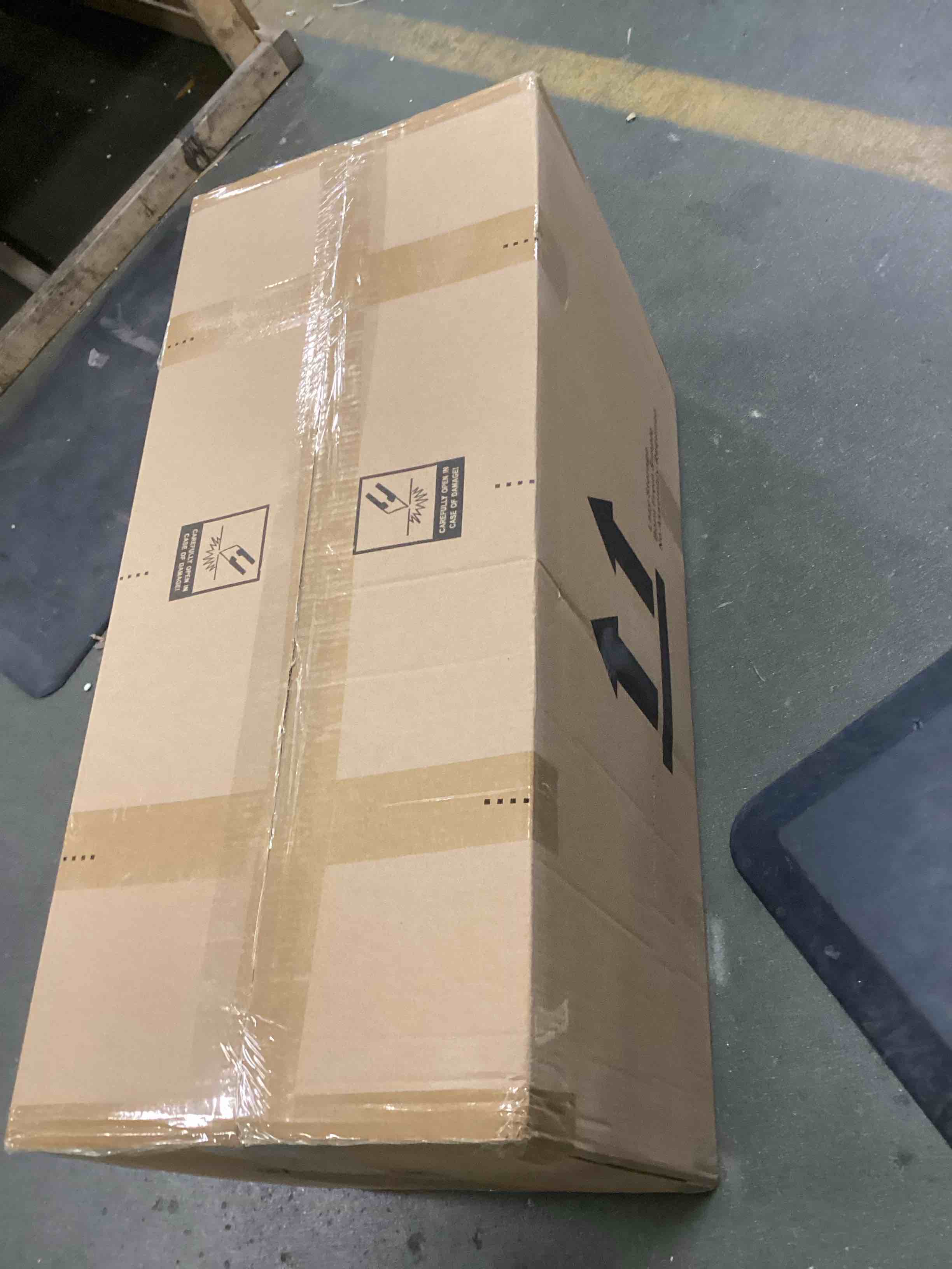 https://s3.amazonaws.com/lotting-images-prod/bidfta/BLU5970945_1708449781104.jpeg