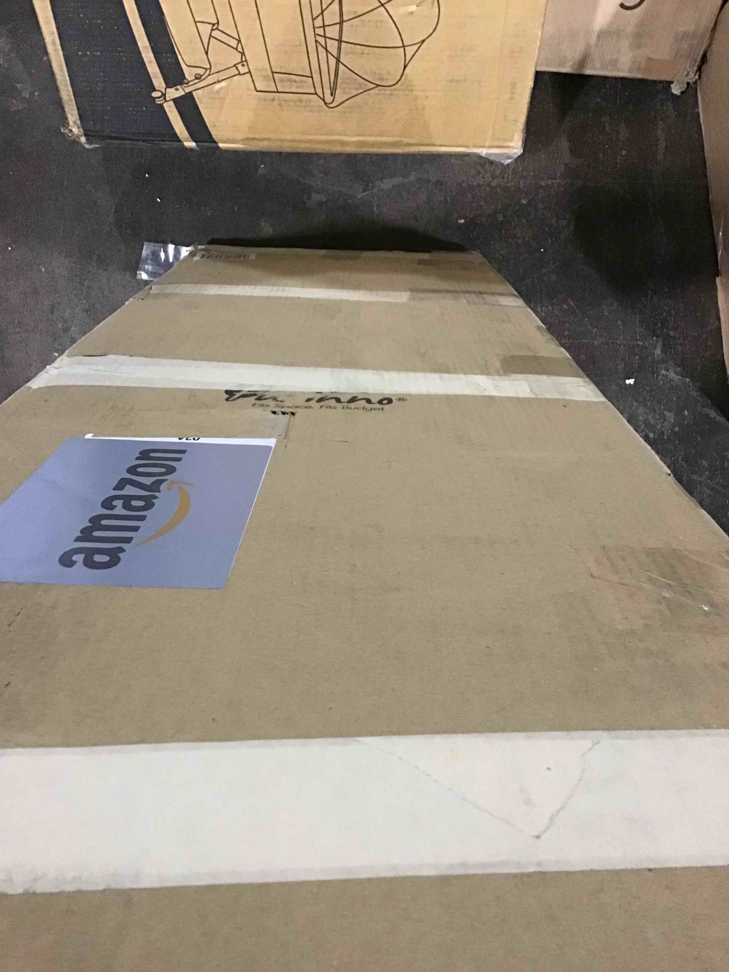 https://s3.amazonaws.com/lotting-images-prod/bidfta/BLU5972949_1709566788250.jpeg