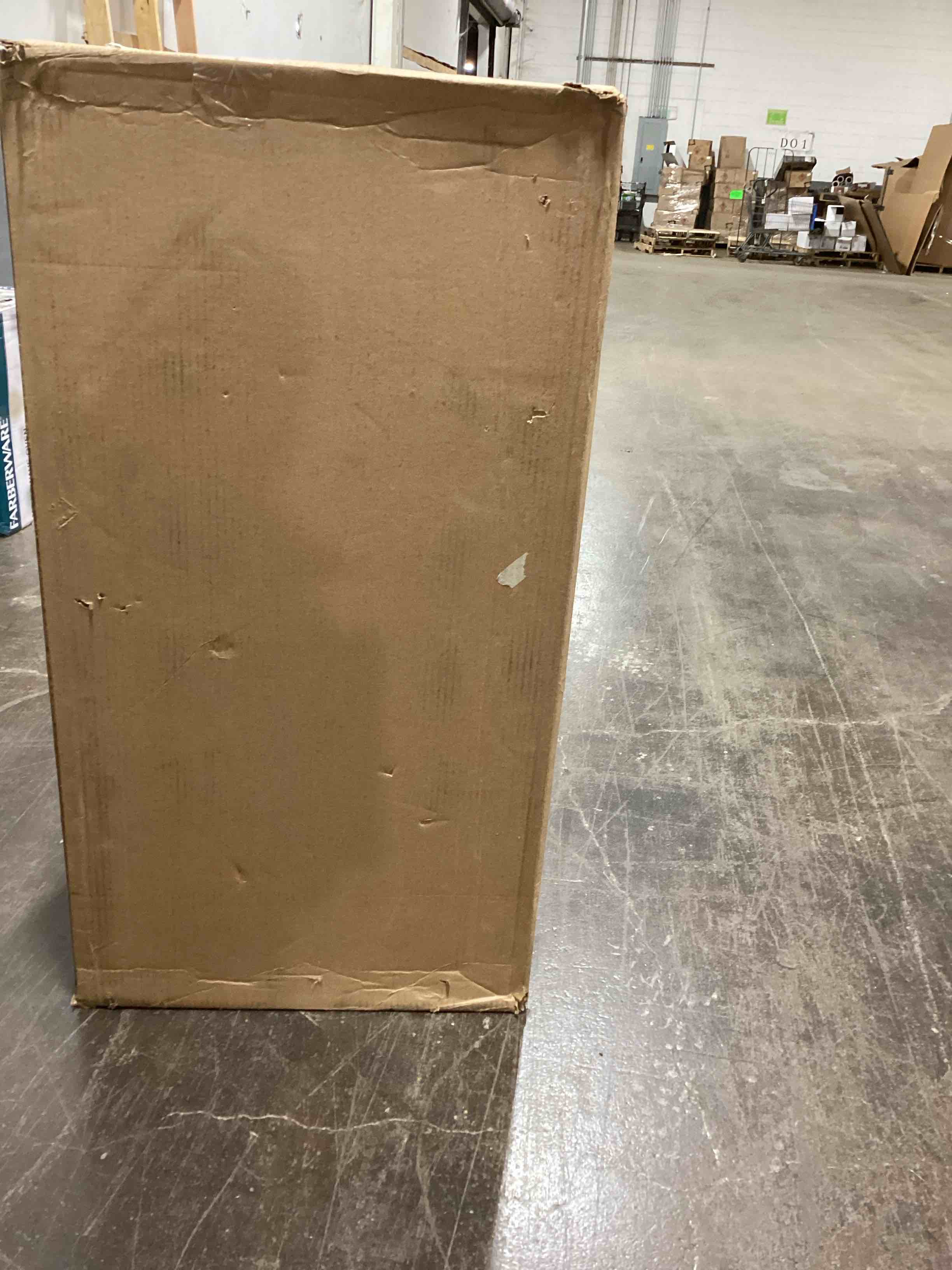 https://s3.amazonaws.com/lotting-images-prod/bidfta/BLU5973892_1709137902939.jpeg