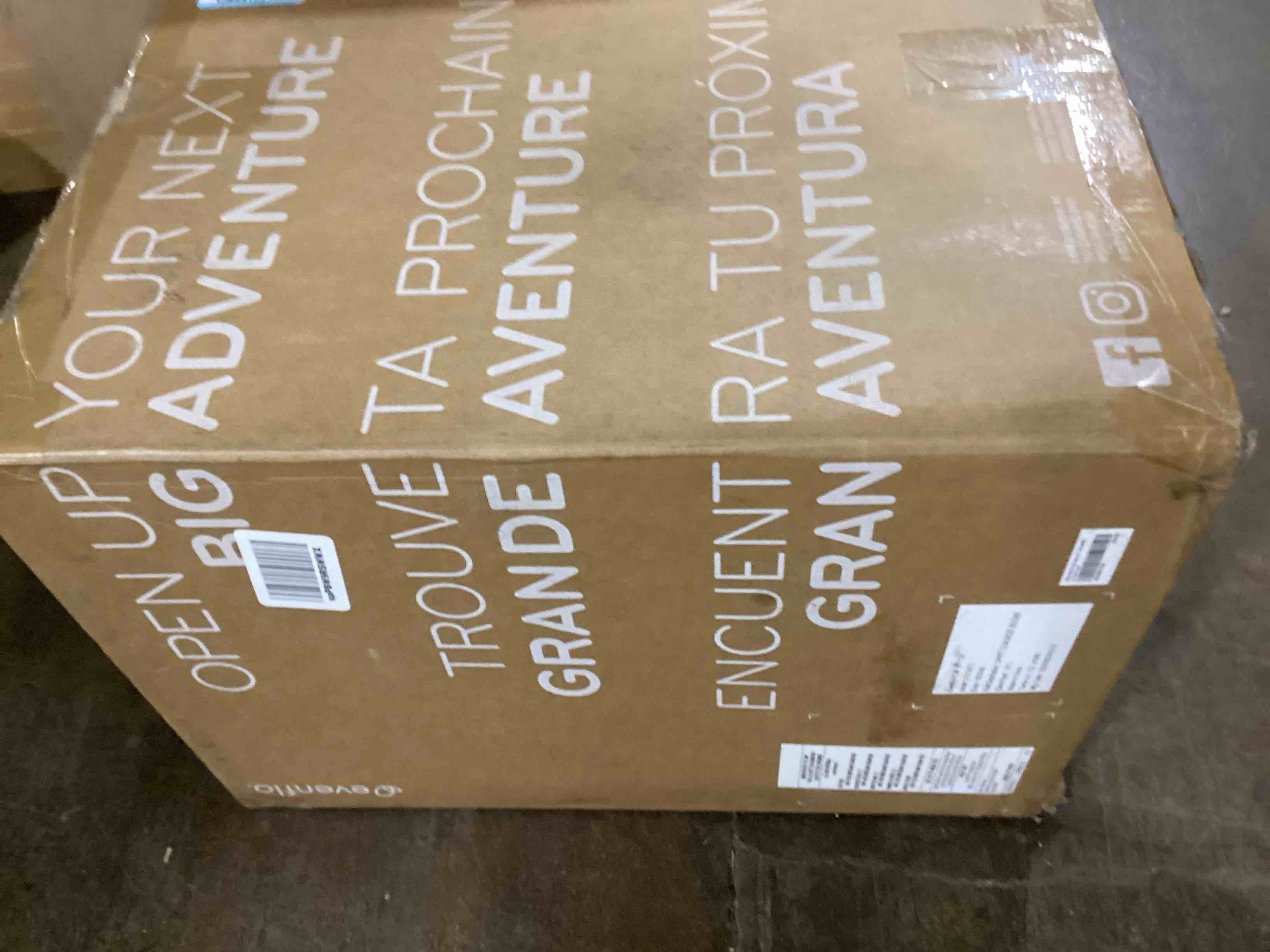 https://s3.amazonaws.com/lotting-images-prod/bidfta/BLU5974047_1709225514112.jpeg