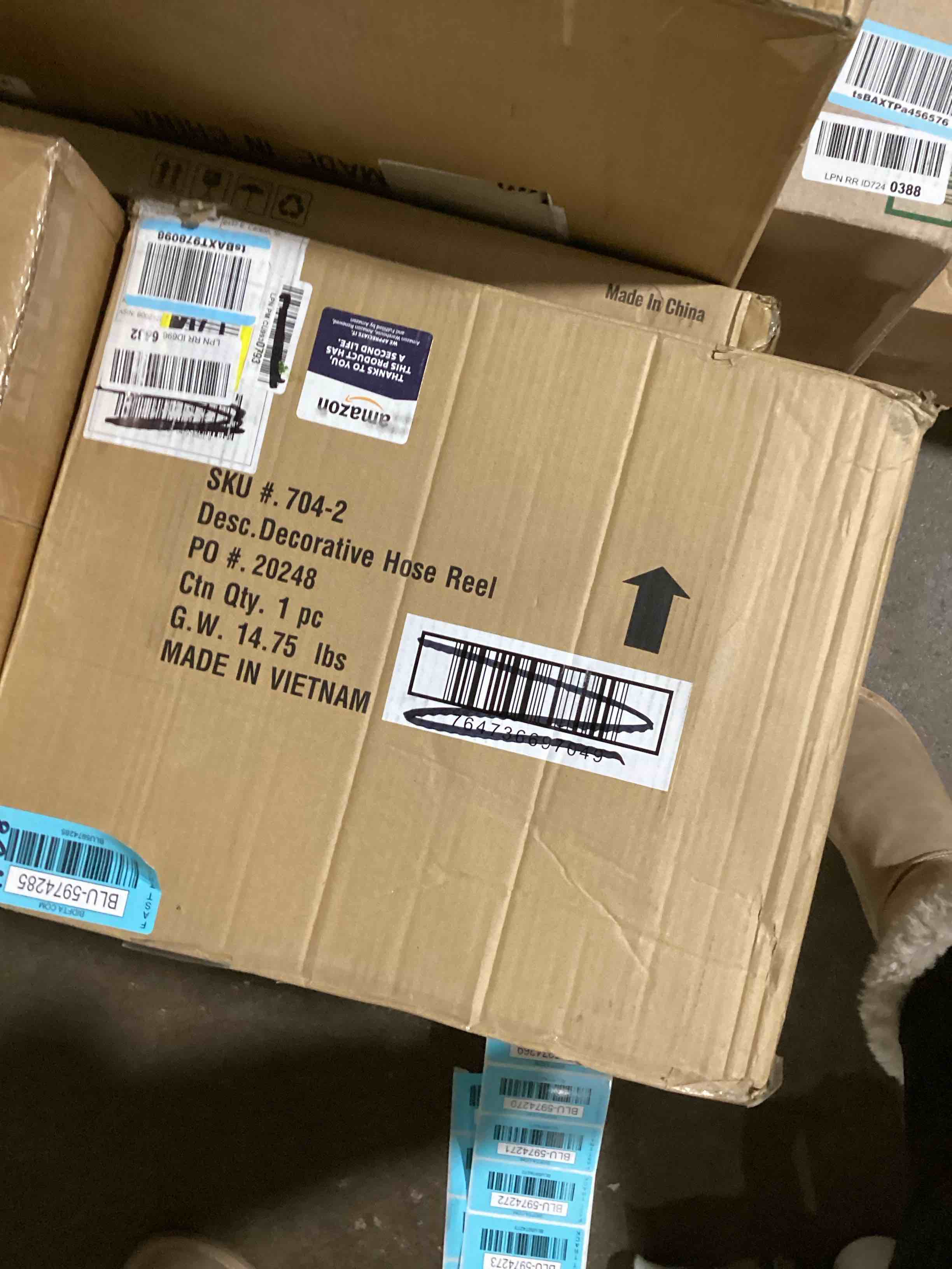 https://s3.amazonaws.com/lotting-images-prod/bidfta/BLU5974285_1709245022668.jpeg