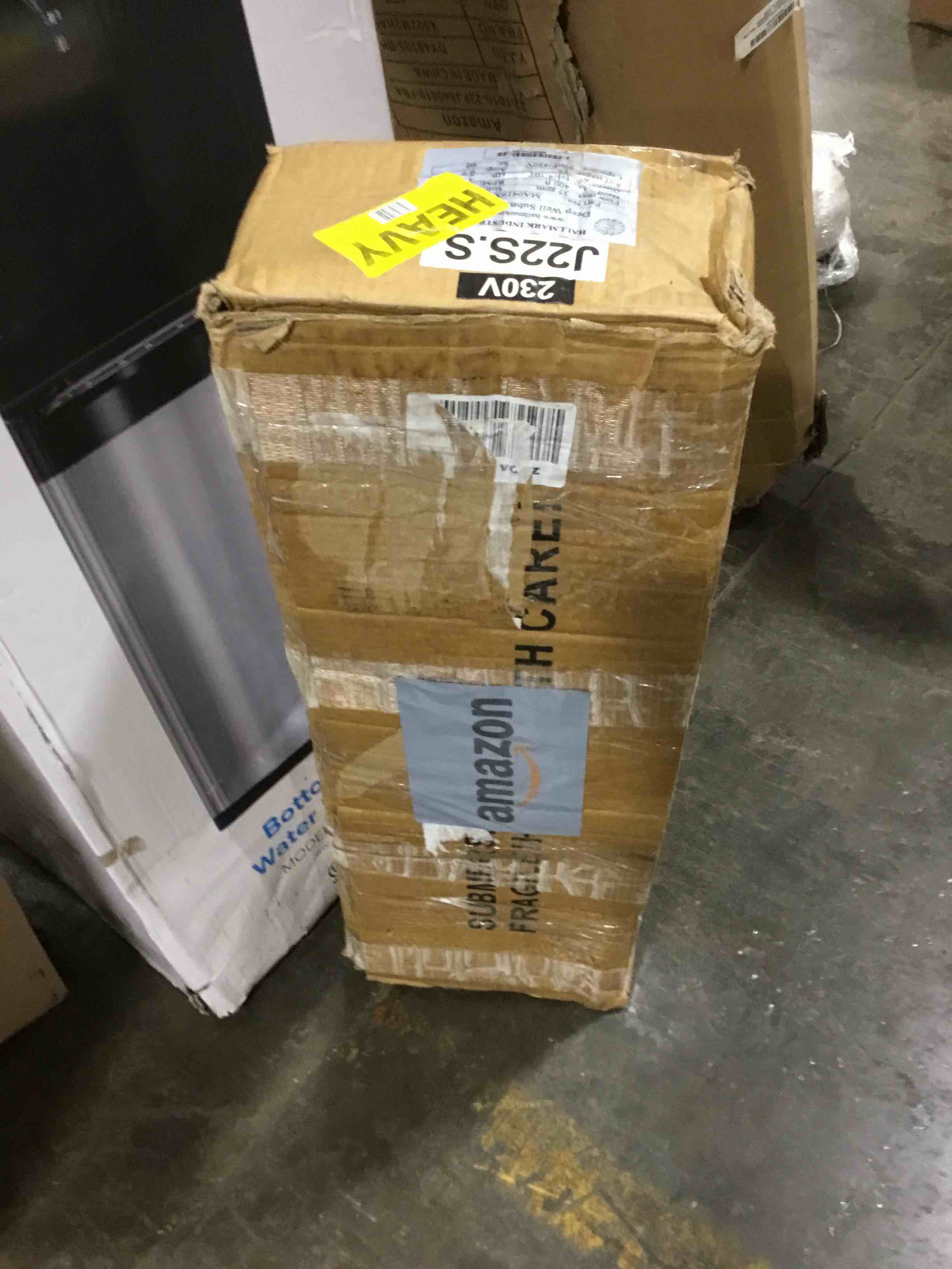 https://s3.amazonaws.com/lotting-images-prod/bidfta/BLU5974766_1709583730086.jpeg