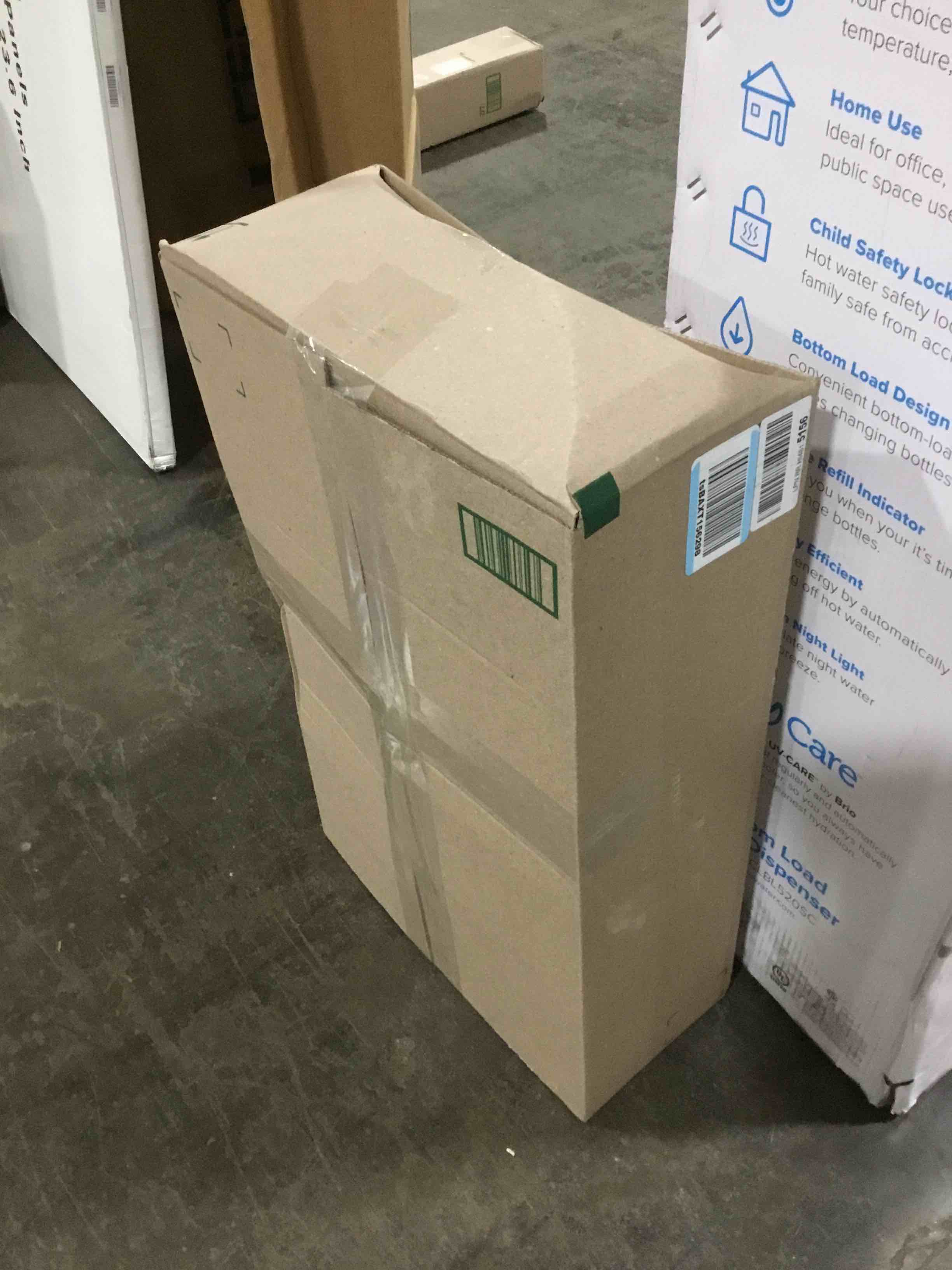 https://s3.amazonaws.com/lotting-images-prod/bidfta/BLU5974770_1709584755899.jpeg