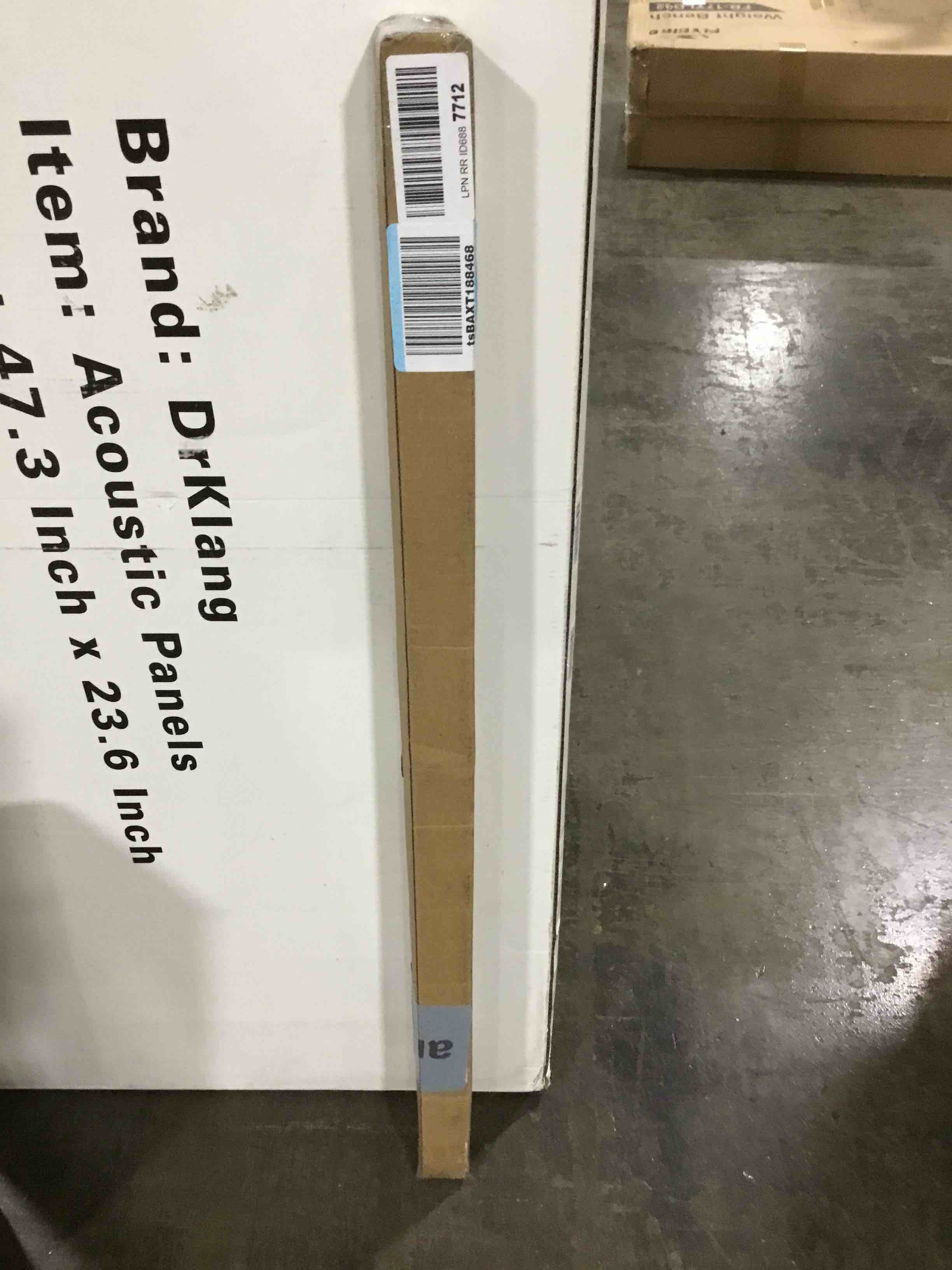 https://s3.amazonaws.com/lotting-images-prod/bidfta/BLU5974774_1709585326706.jpeg