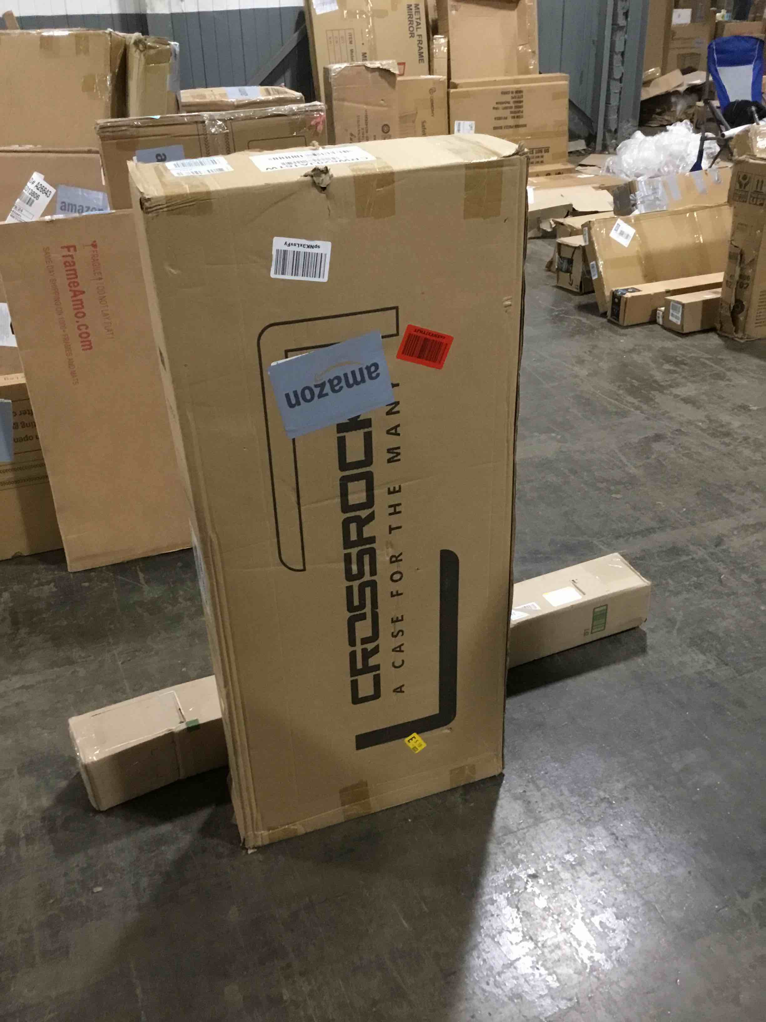 https://s3.amazonaws.com/lotting-images-prod/bidfta/BLU5974777_1709585610939.jpeg