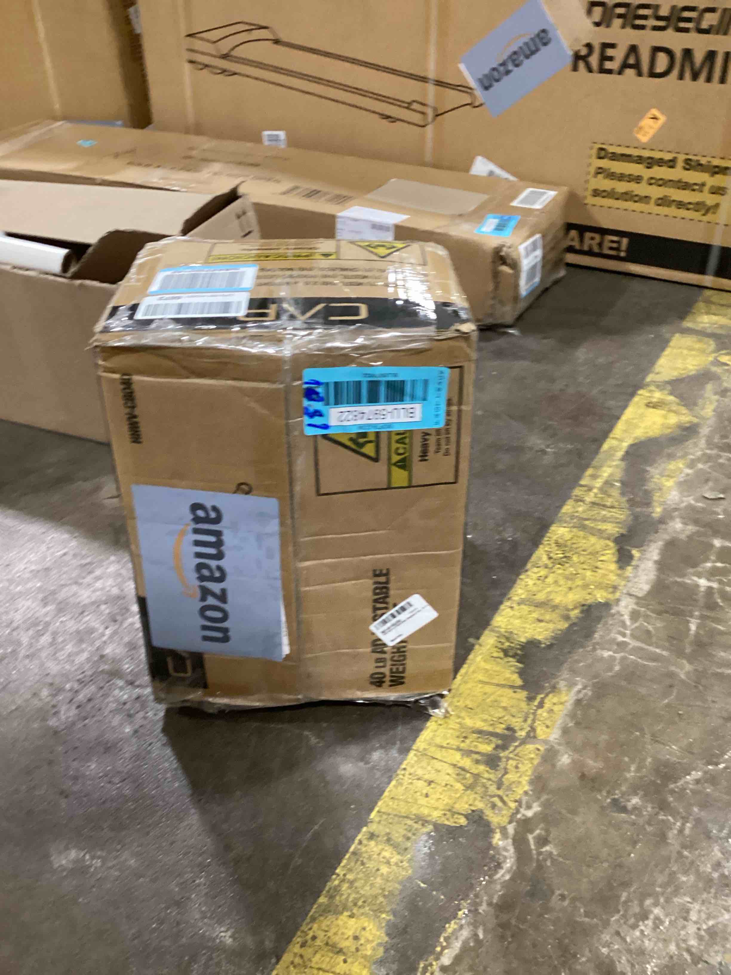 https://s3.amazonaws.com/lotting-images-prod/bidfta/BLU5974822_1709586472441.jpeg
