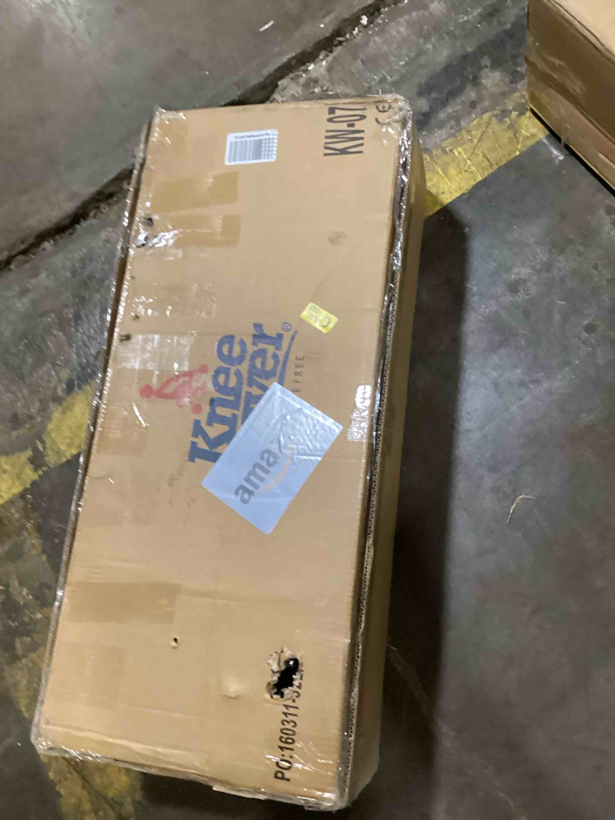 https://s3.amazonaws.com/lotting-images-prod/bidfta/BLU5974823_1709585225458.jpeg