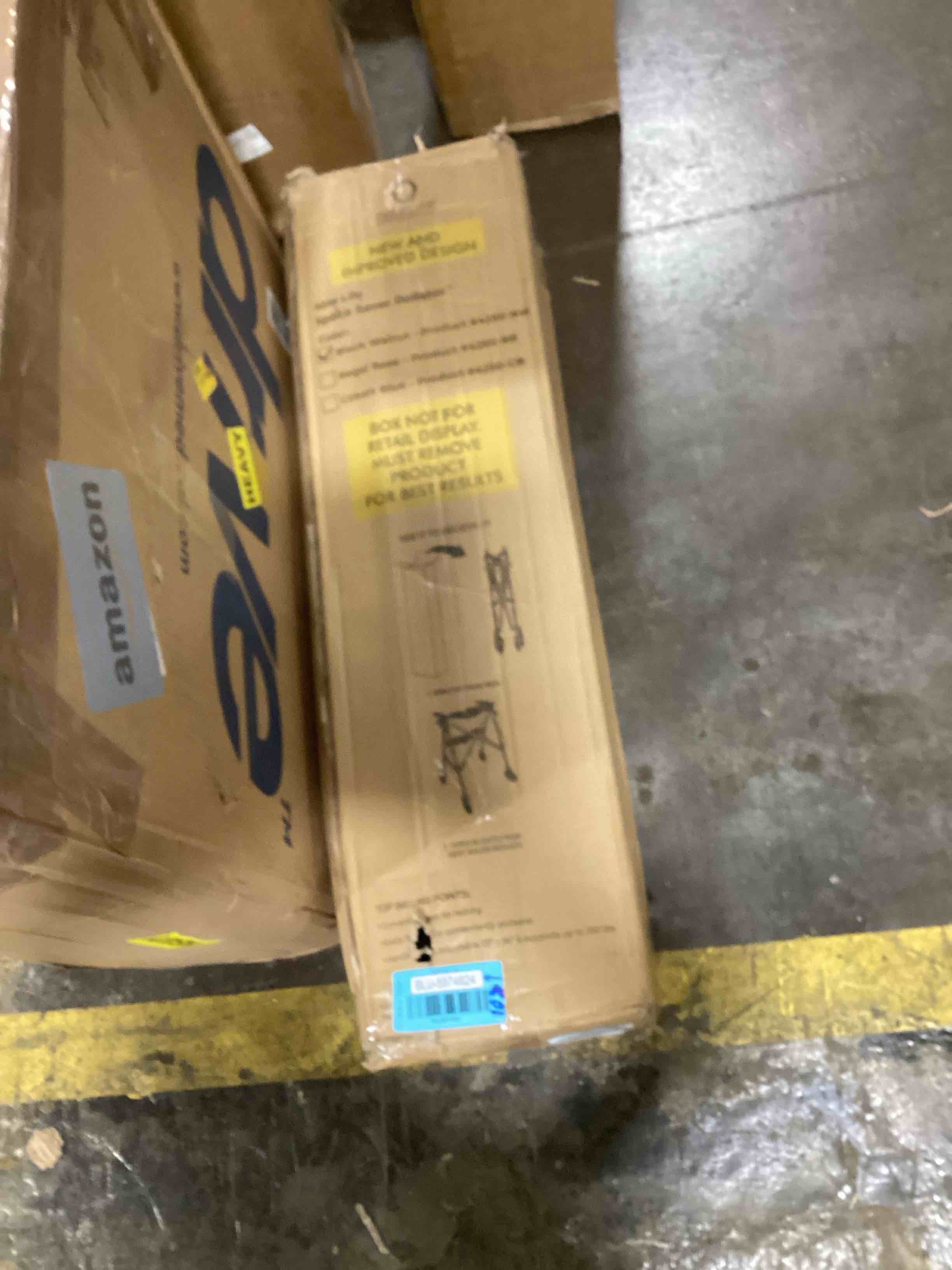 https://s3.amazonaws.com/lotting-images-prod/bidfta/BLU5974824_1709585410220.jpeg
