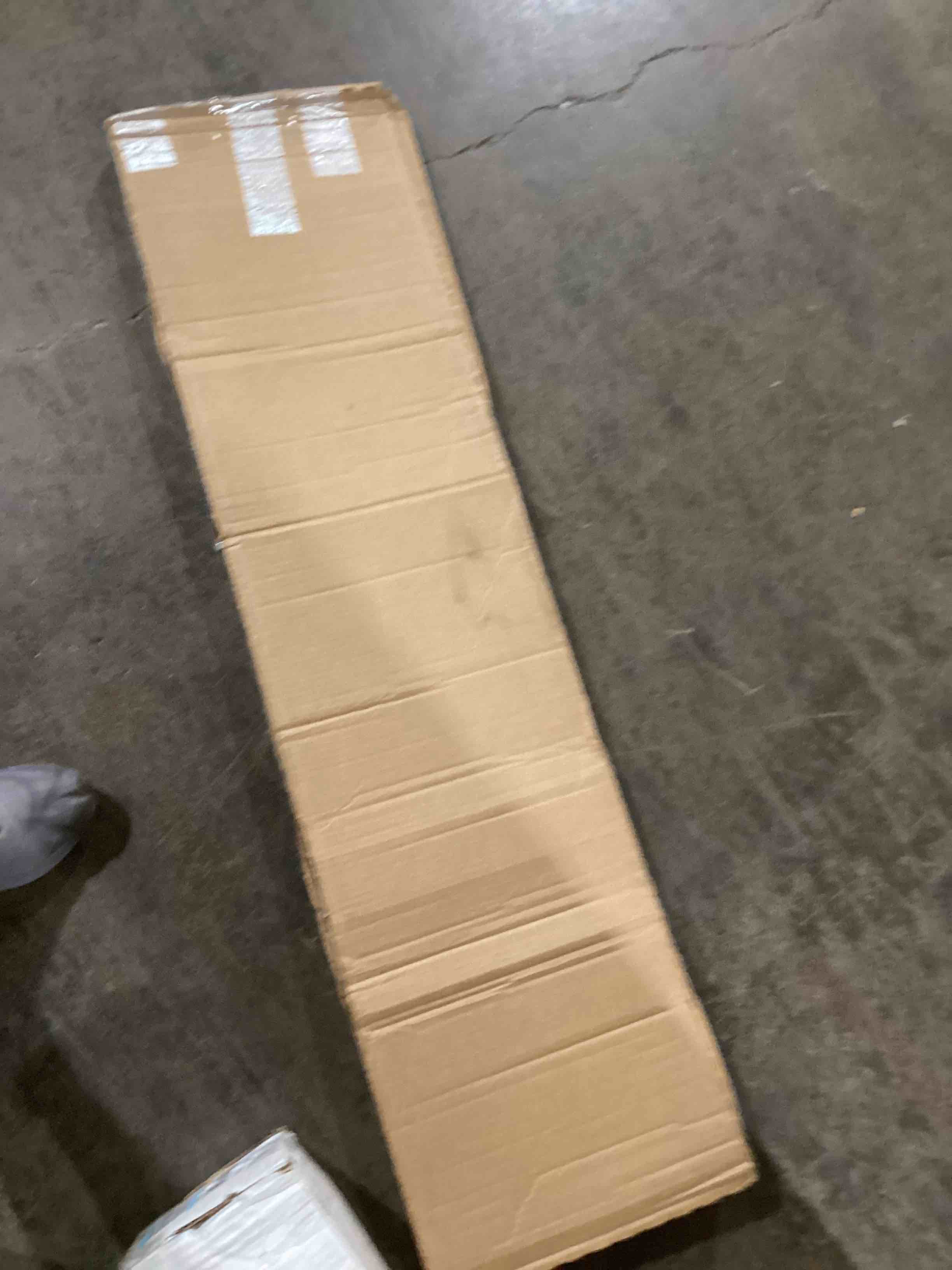 https://s3.amazonaws.com/lotting-images-prod/bidfta/BLU5976515_1708374727792.jpeg
