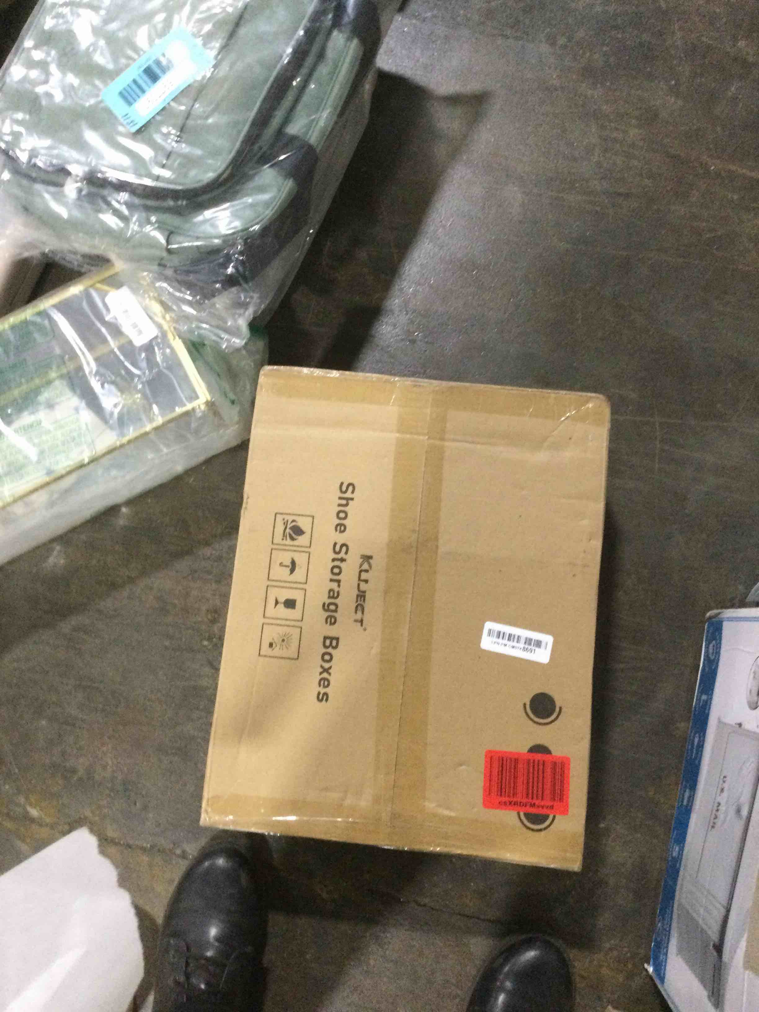 https://s3.amazonaws.com/lotting-images-prod/bidfta/BLU5977105_1708637109539.jpeg