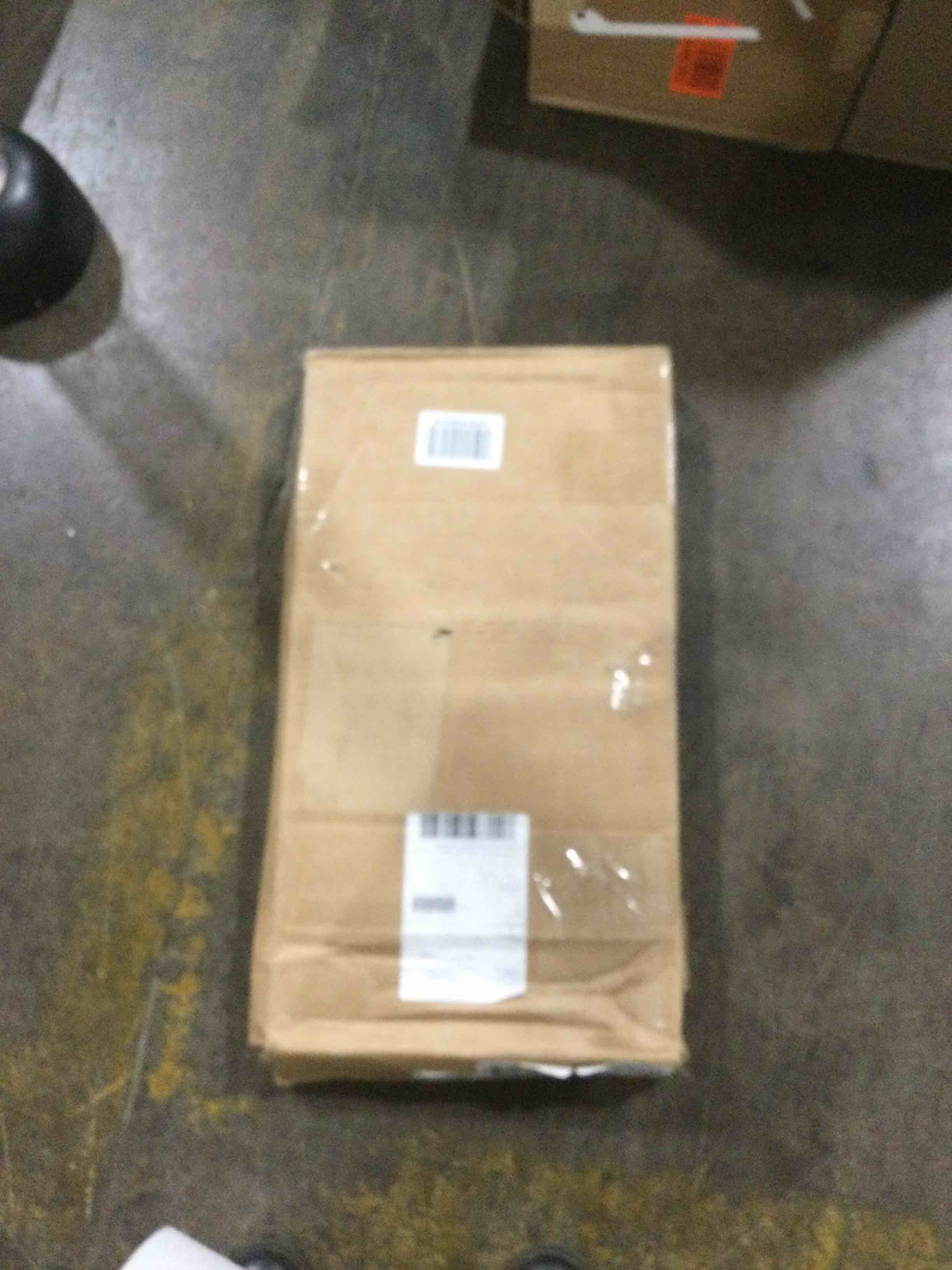 https://s3.amazonaws.com/lotting-images-prod/bidfta/BLU5977116_1708639328634.jpeg