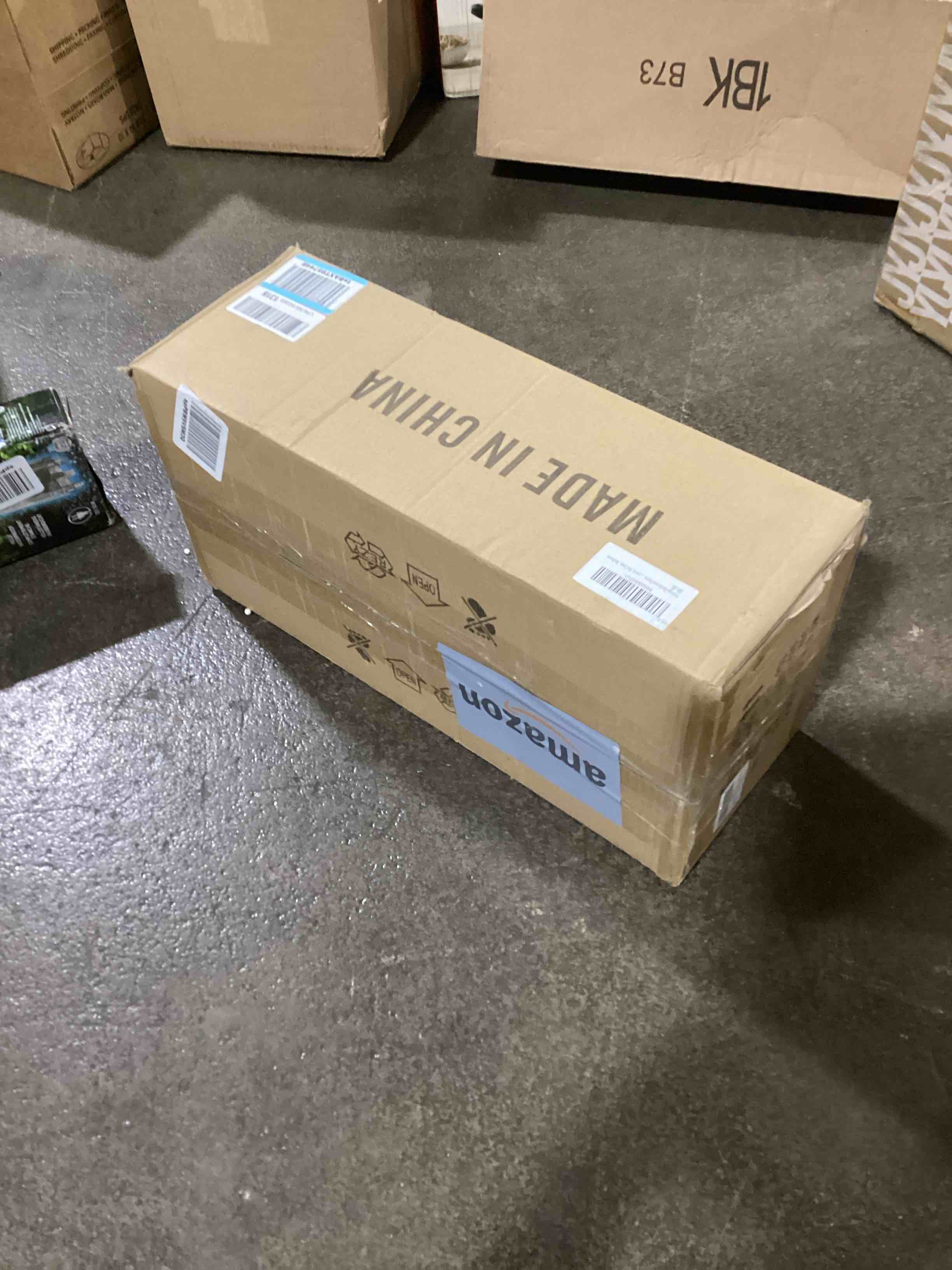 https://s3.amazonaws.com/lotting-images-prod/bidfta/BLU5978727_1710965948112.jpeg