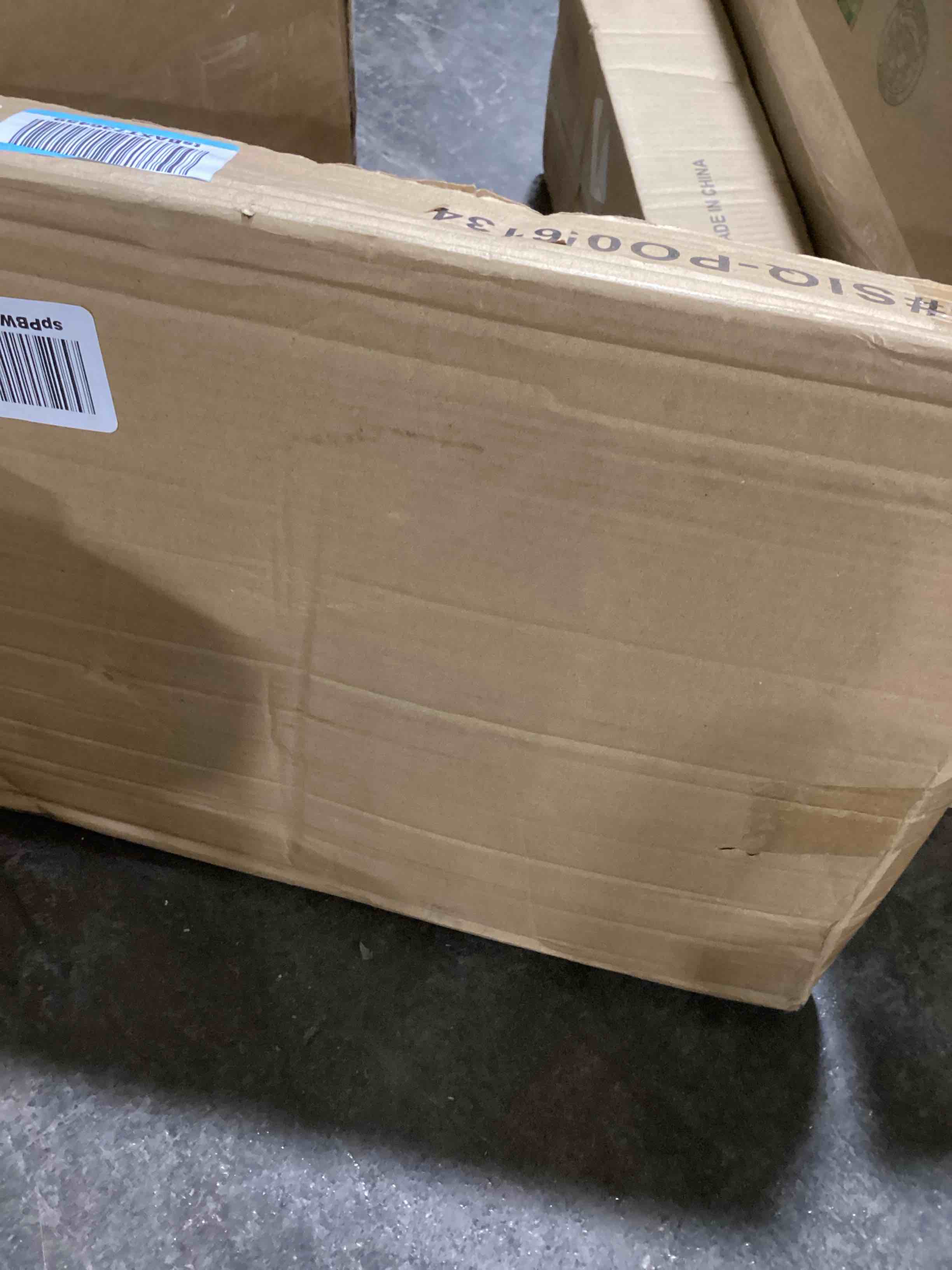 https://s3.amazonaws.com/lotting-images-prod/bidfta/BLU5979824_1707485087223.jpeg