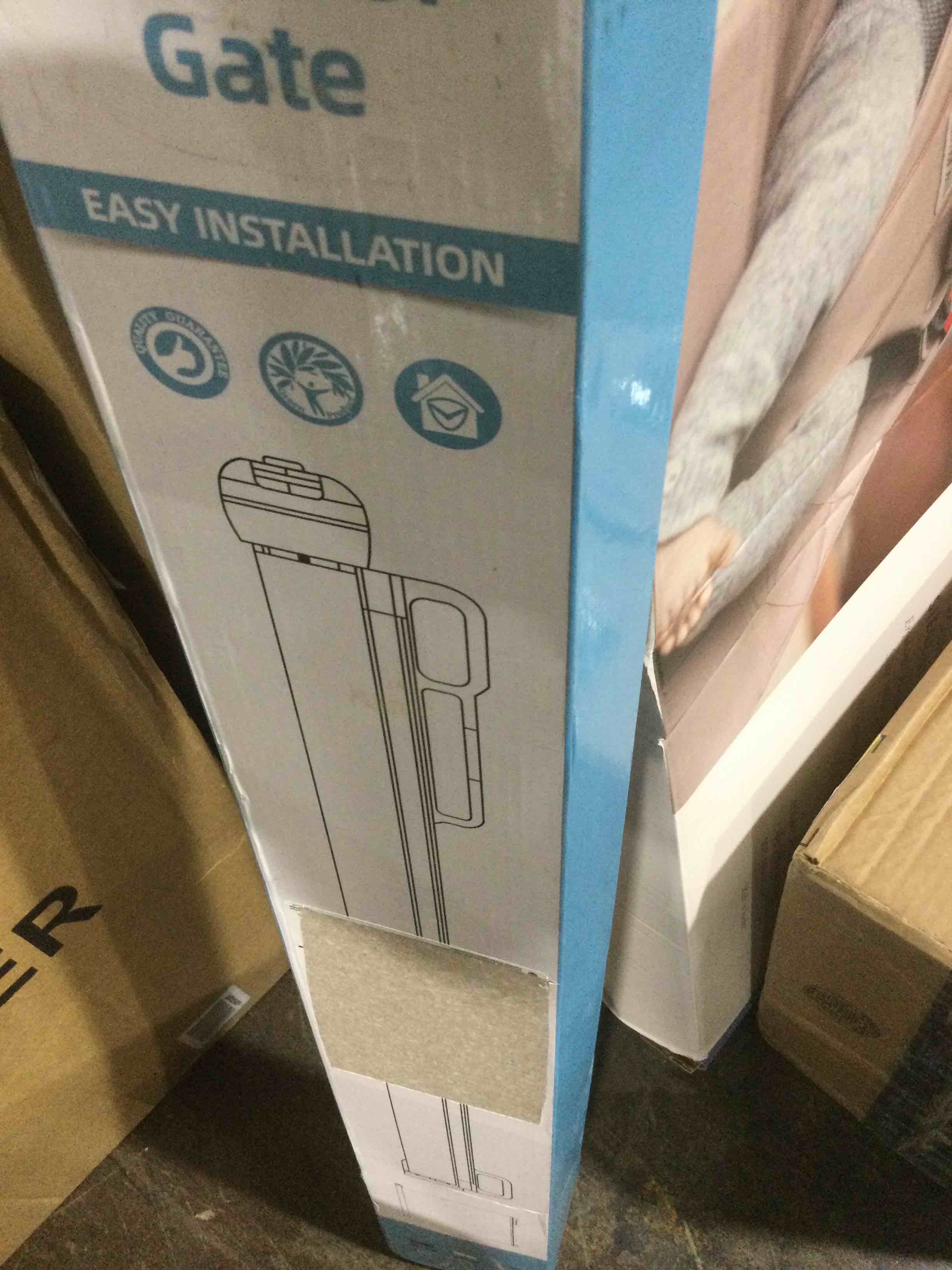 https://s3.amazonaws.com/lotting-images-prod/bidfta/BLU5981357_1708358549414.jpeg