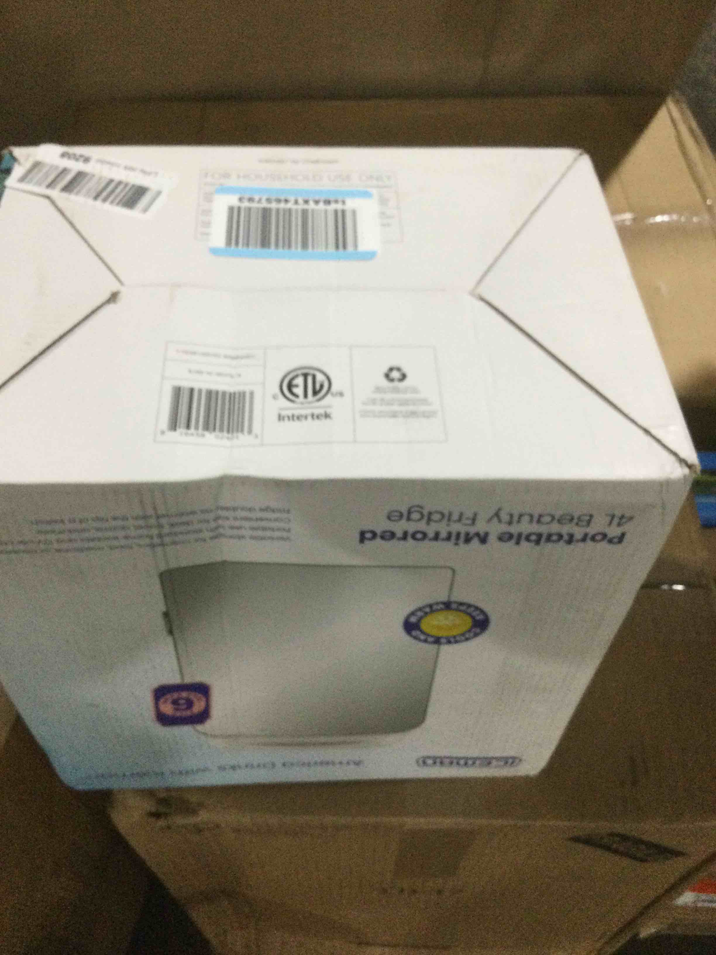 https://s3.amazonaws.com/lotting-images-prod/bidfta/BLU5981403_1708364554514.jpeg