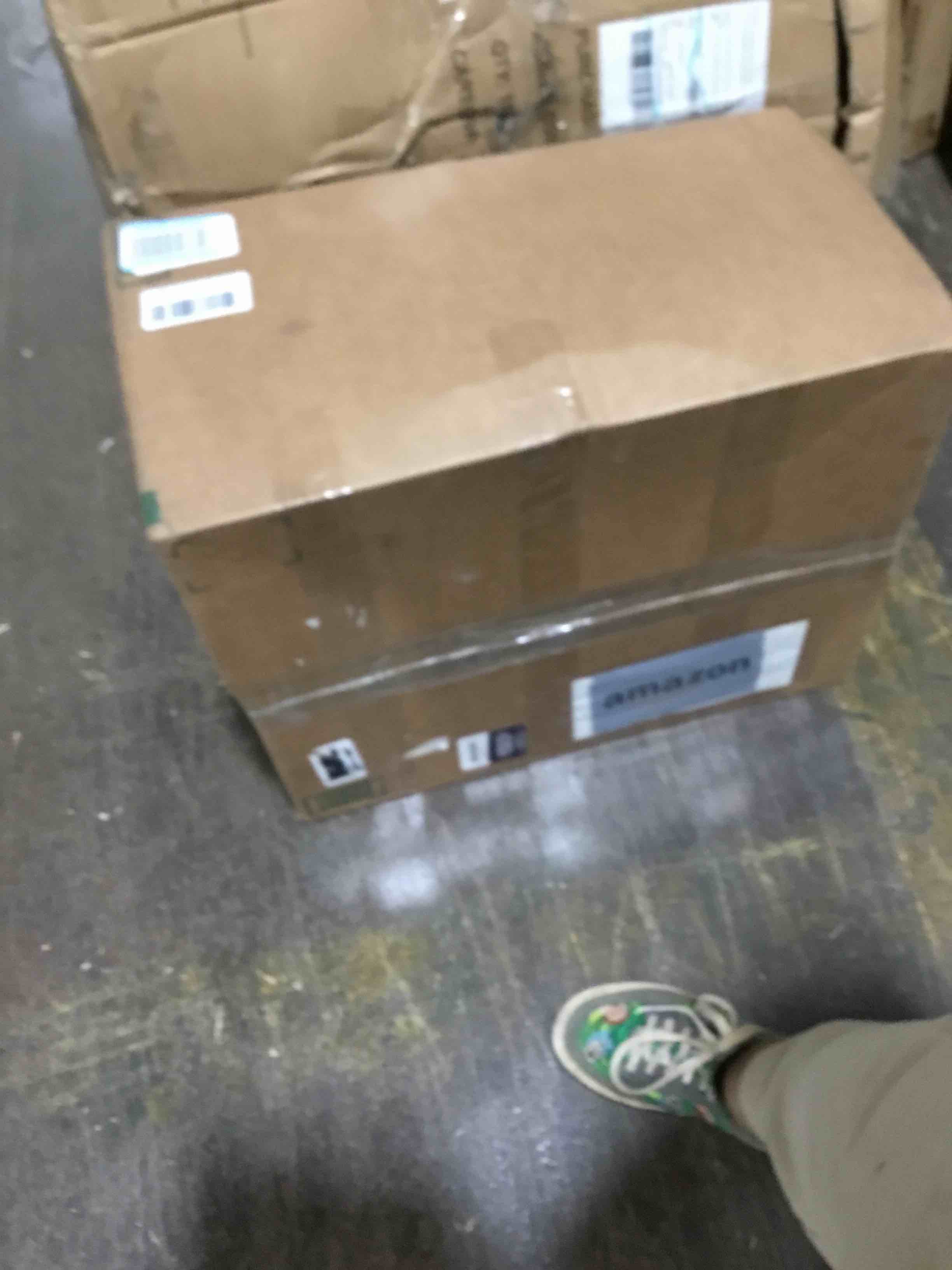 https://s3.amazonaws.com/lotting-images-prod/bidfta/BLU5981854_1708961366213.jpeg